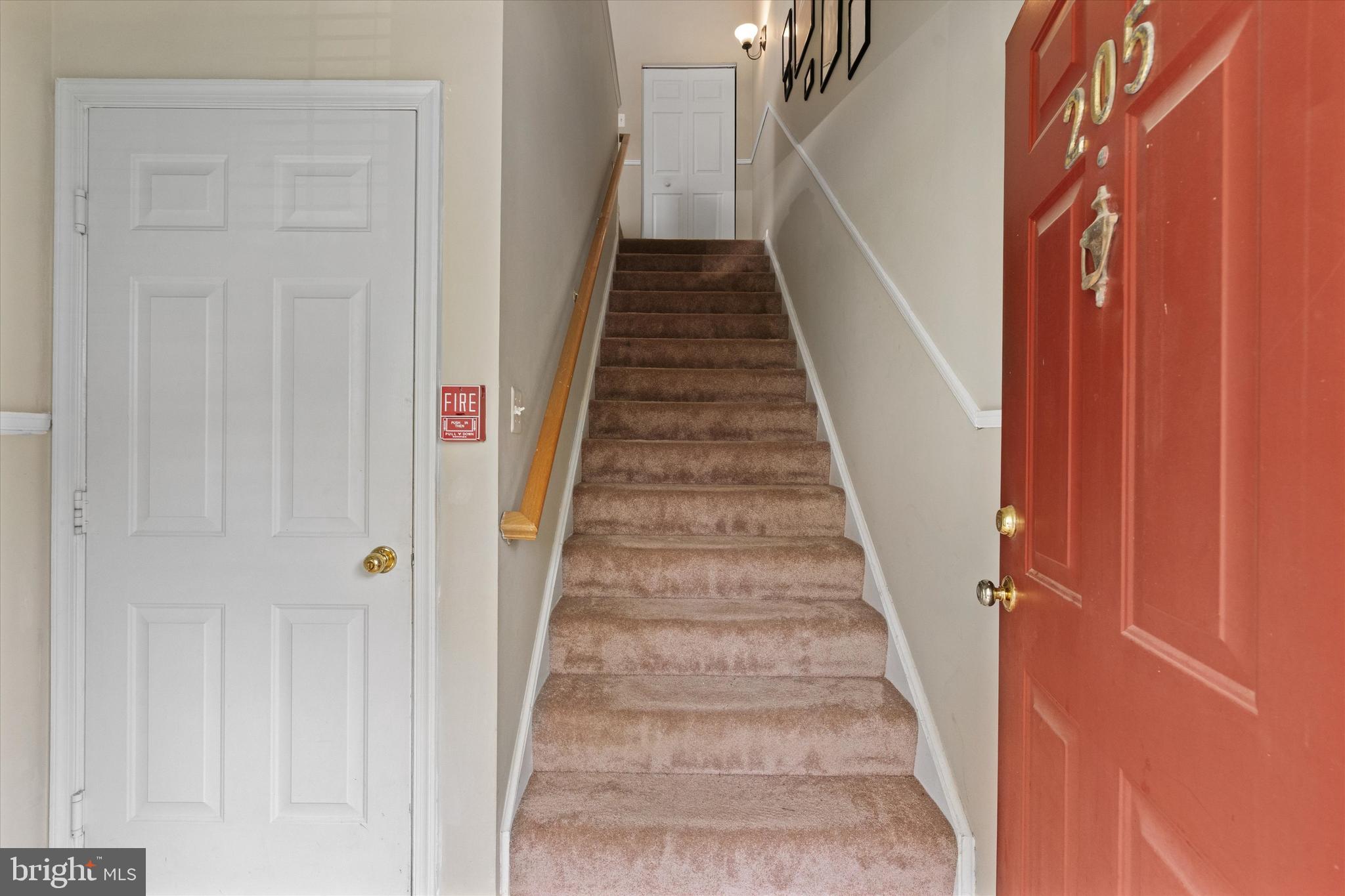 25280 LAKE SHORE SQUARE 205