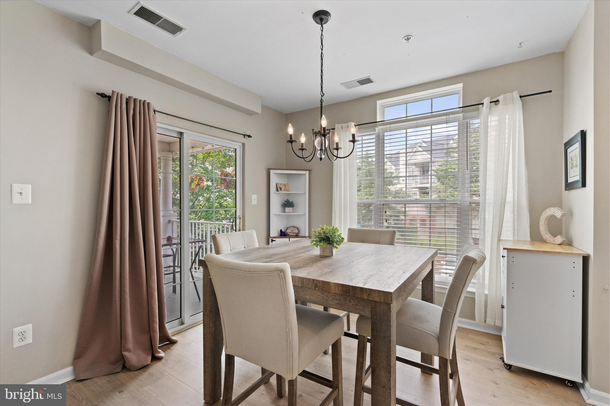 LAKESIDE AT SOUTH RIDING - Residential