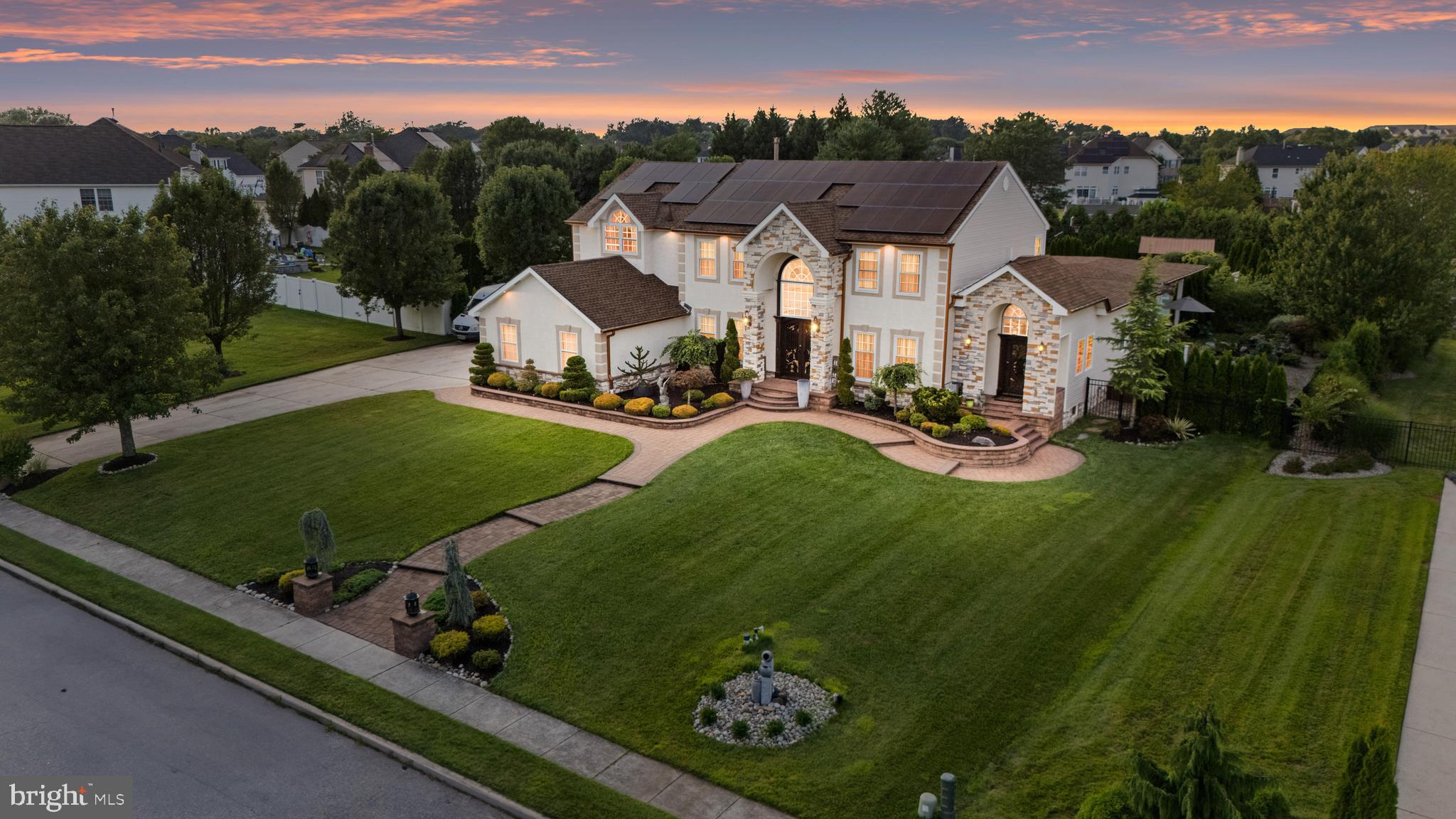 15 DOROTHY DRIVE