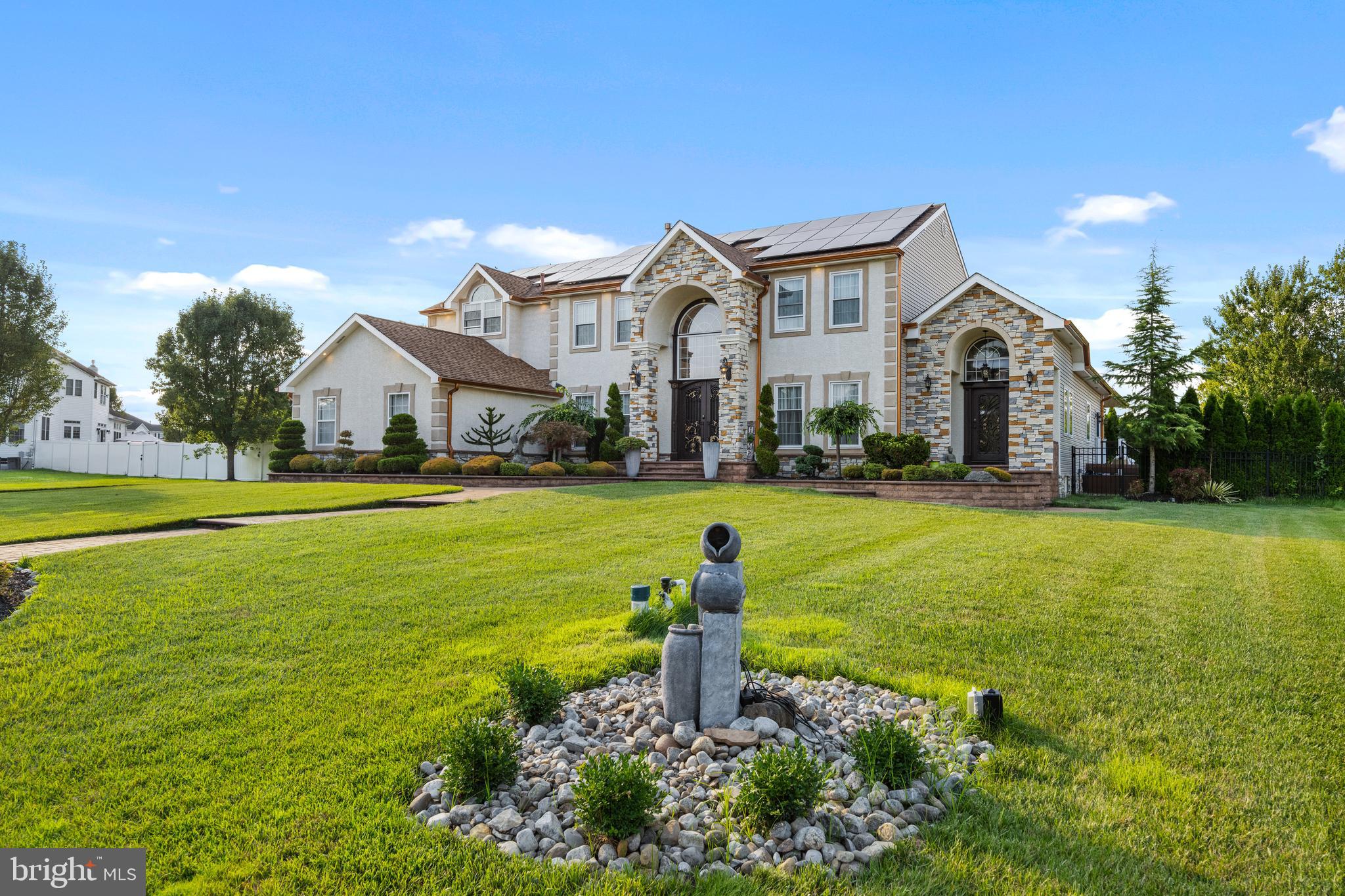 15 DOROTHY DRIVE