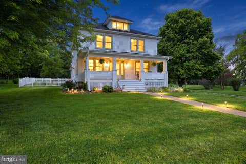 Homes For Sale - 39423 Irish Corner Road<br/> Loudoun County, LOVETTSVILLE, VA 20180