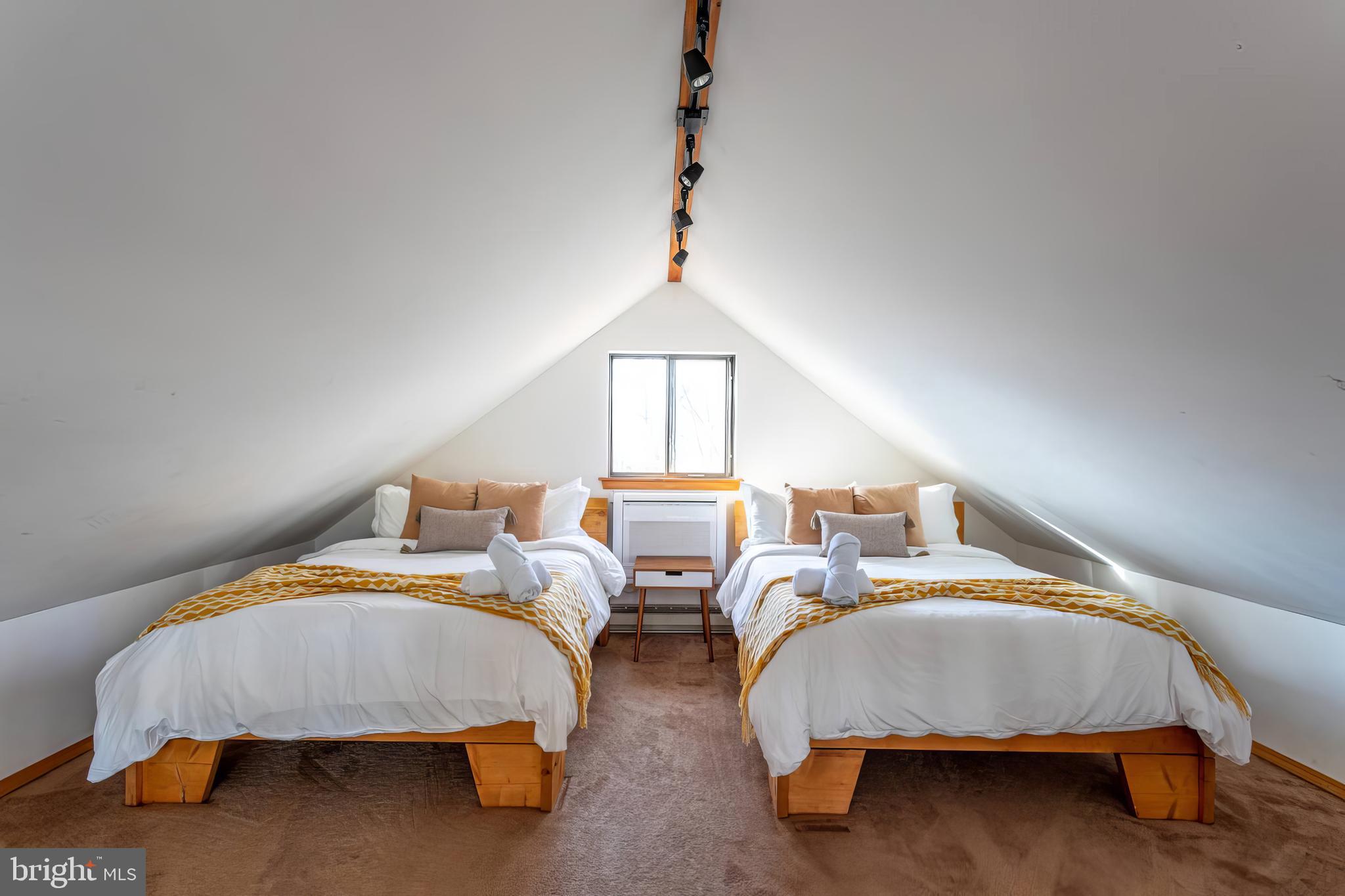 LAKE HARMONY ESTATES - Residential