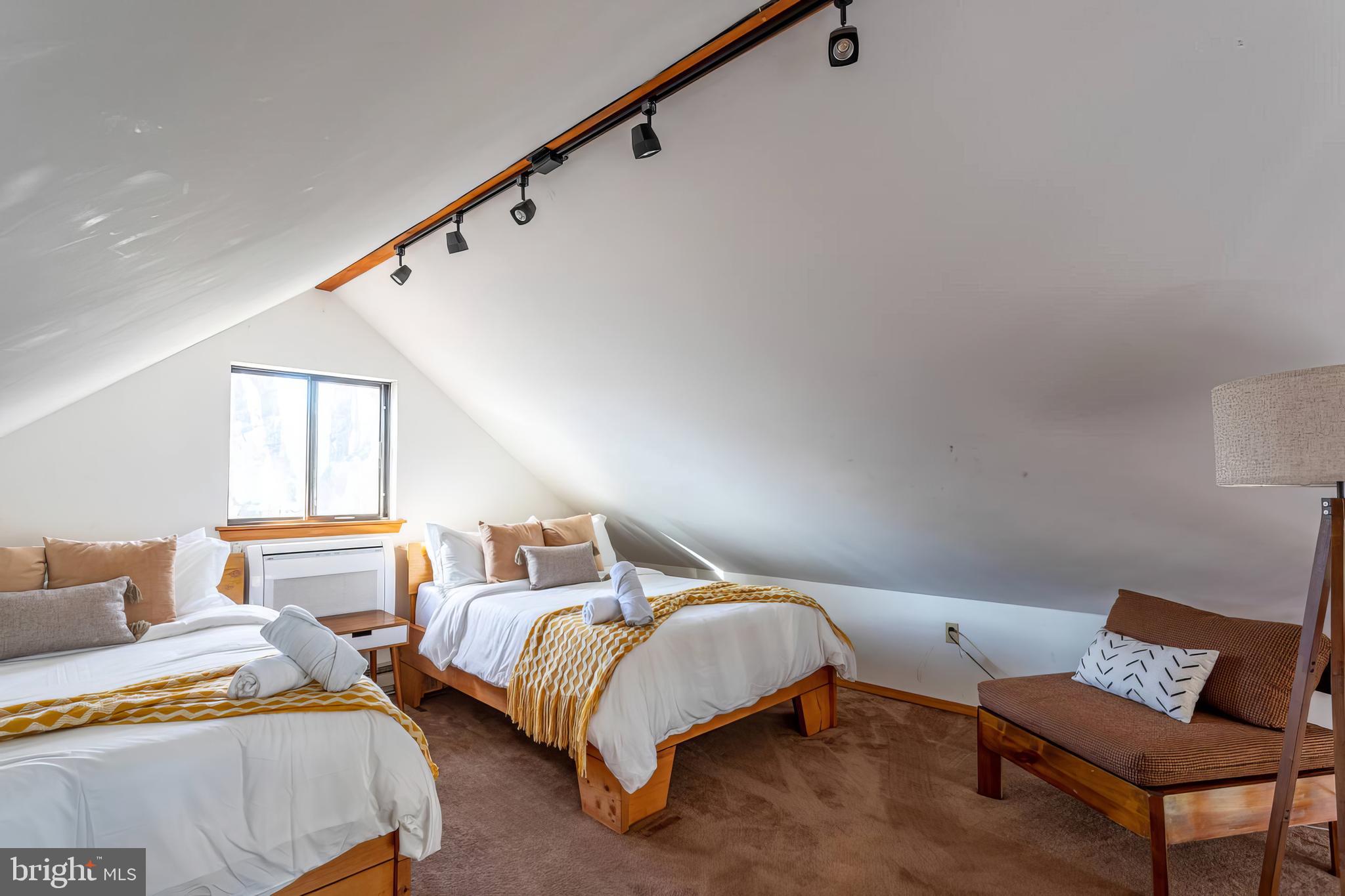 LAKE HARMONY ESTATES - Residential