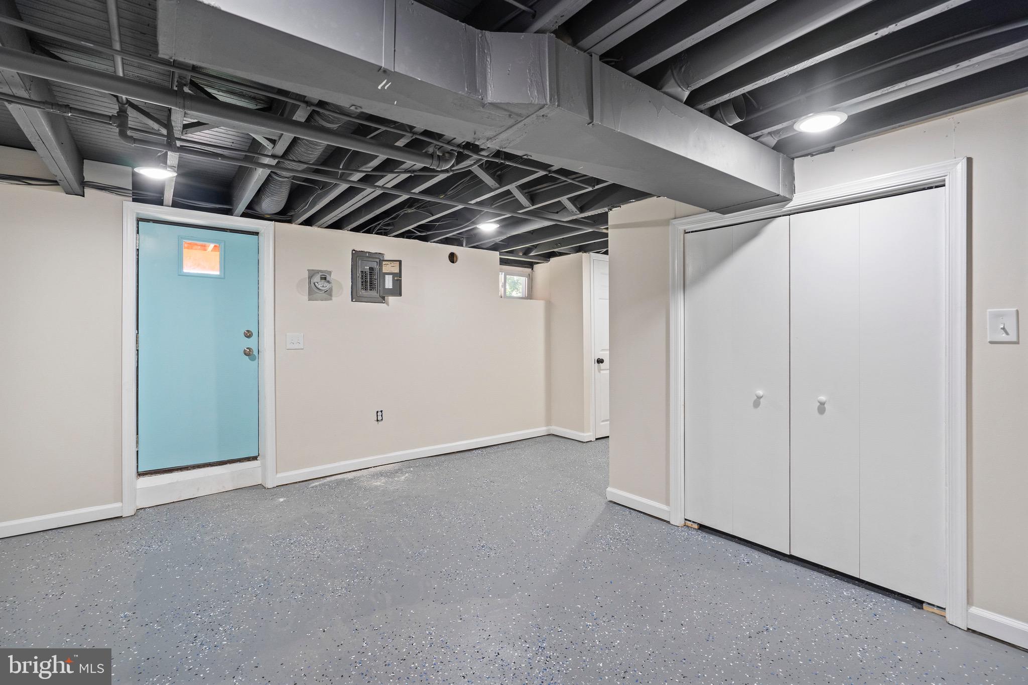 WAVERLY - Residential