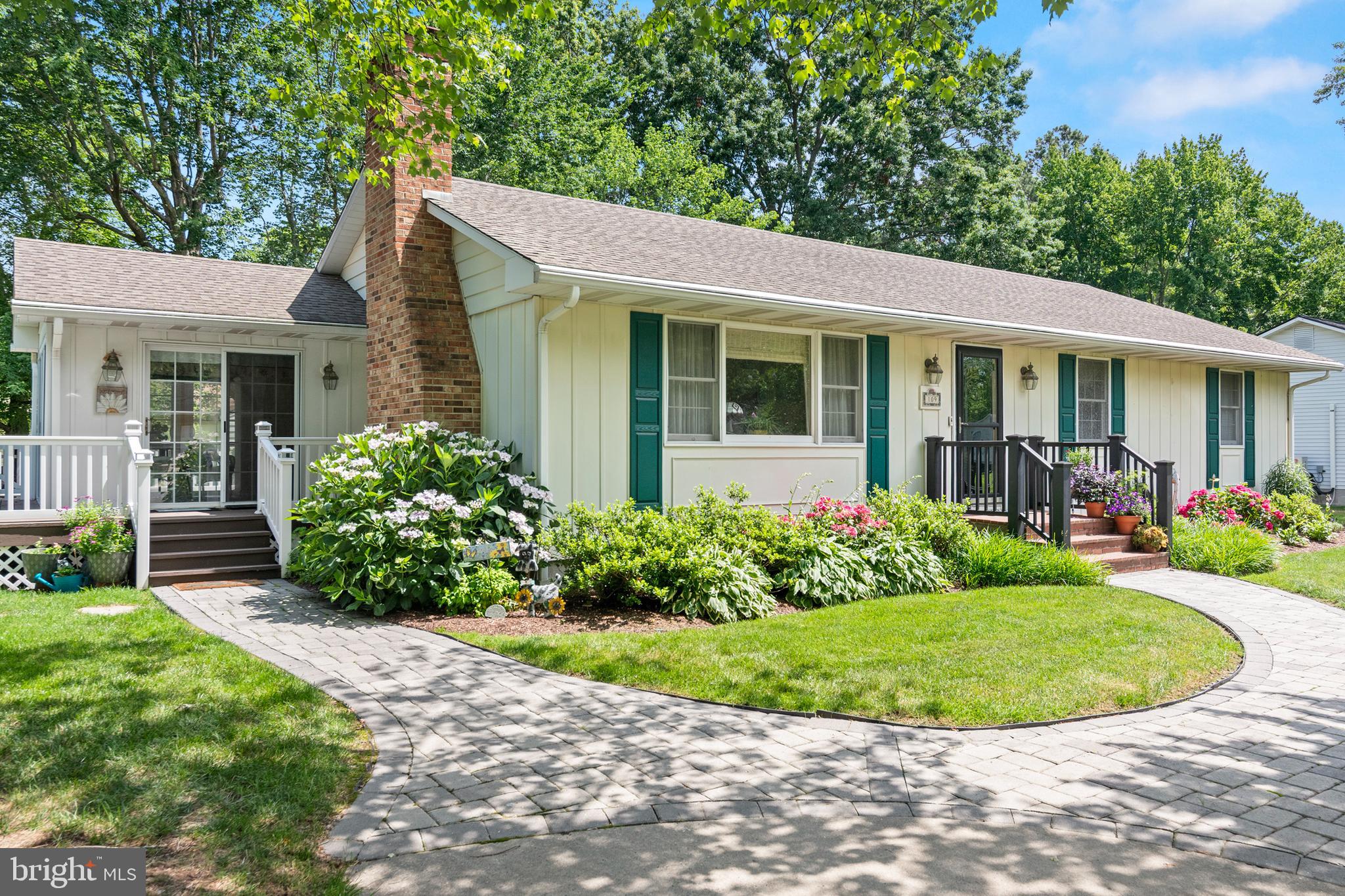 109 HOLLY TERRACE