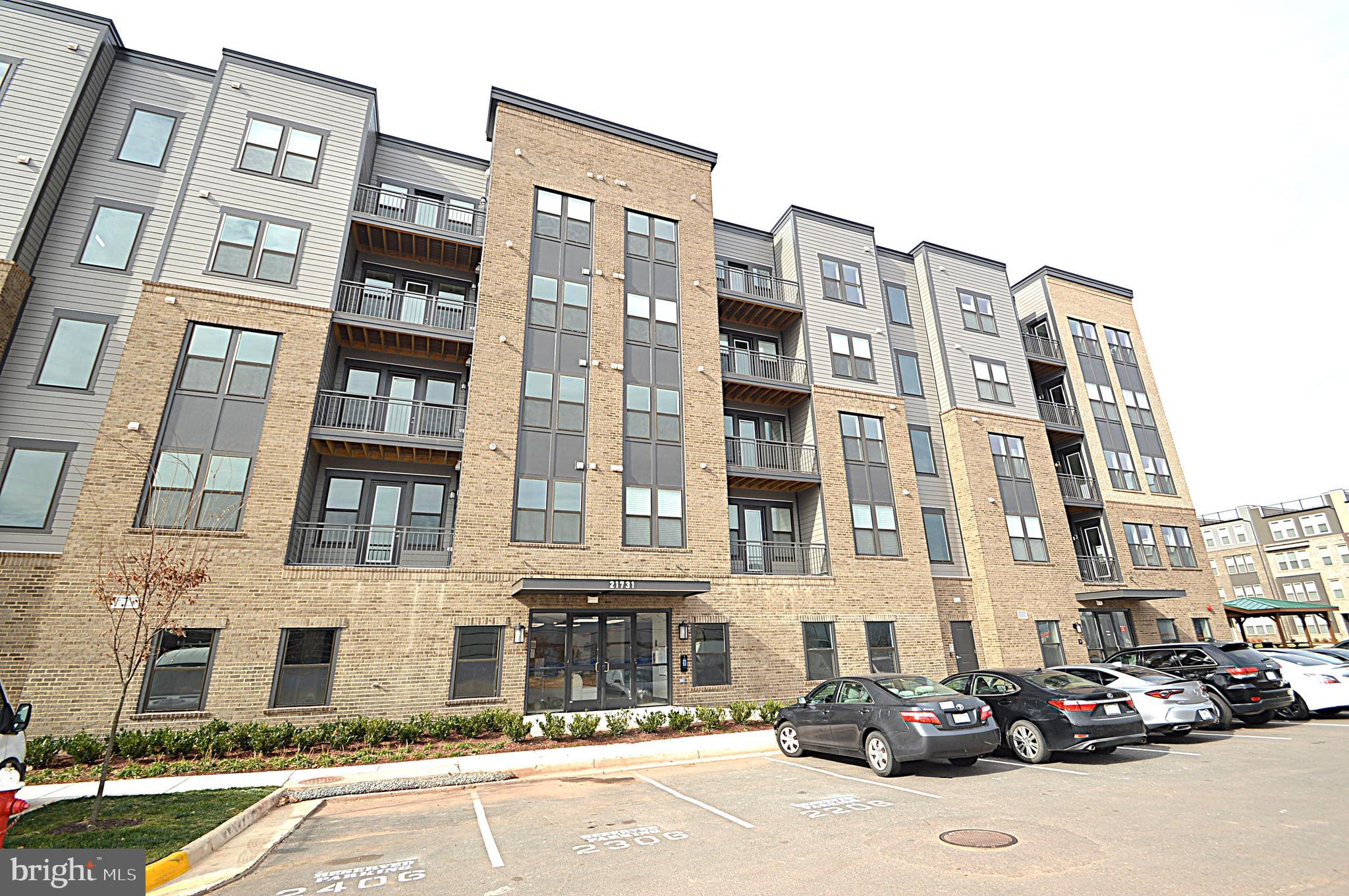 WAXPOOL CROSSING - Residential Lease