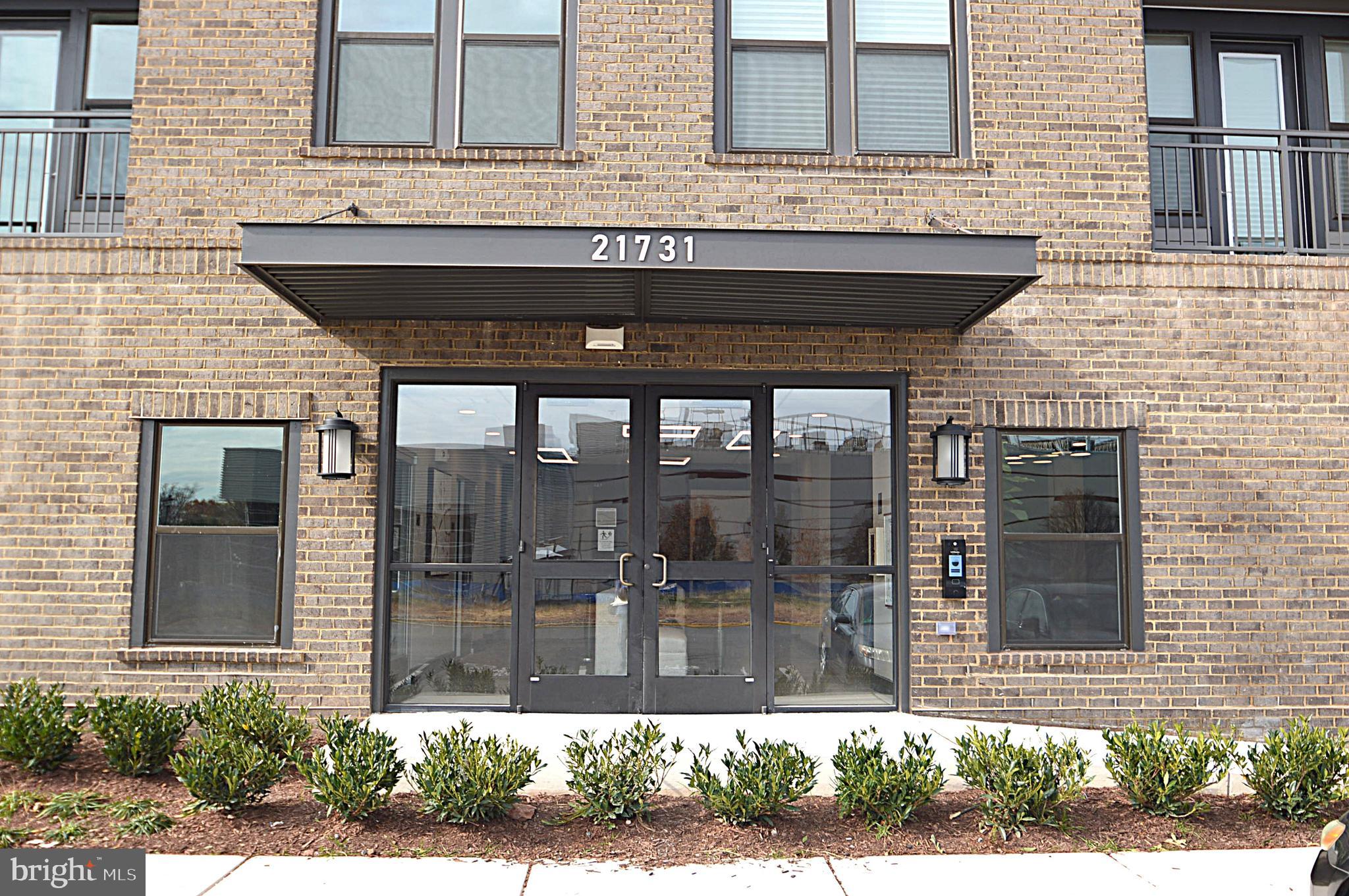 WAXPOOL CROSSING - Residential Lease