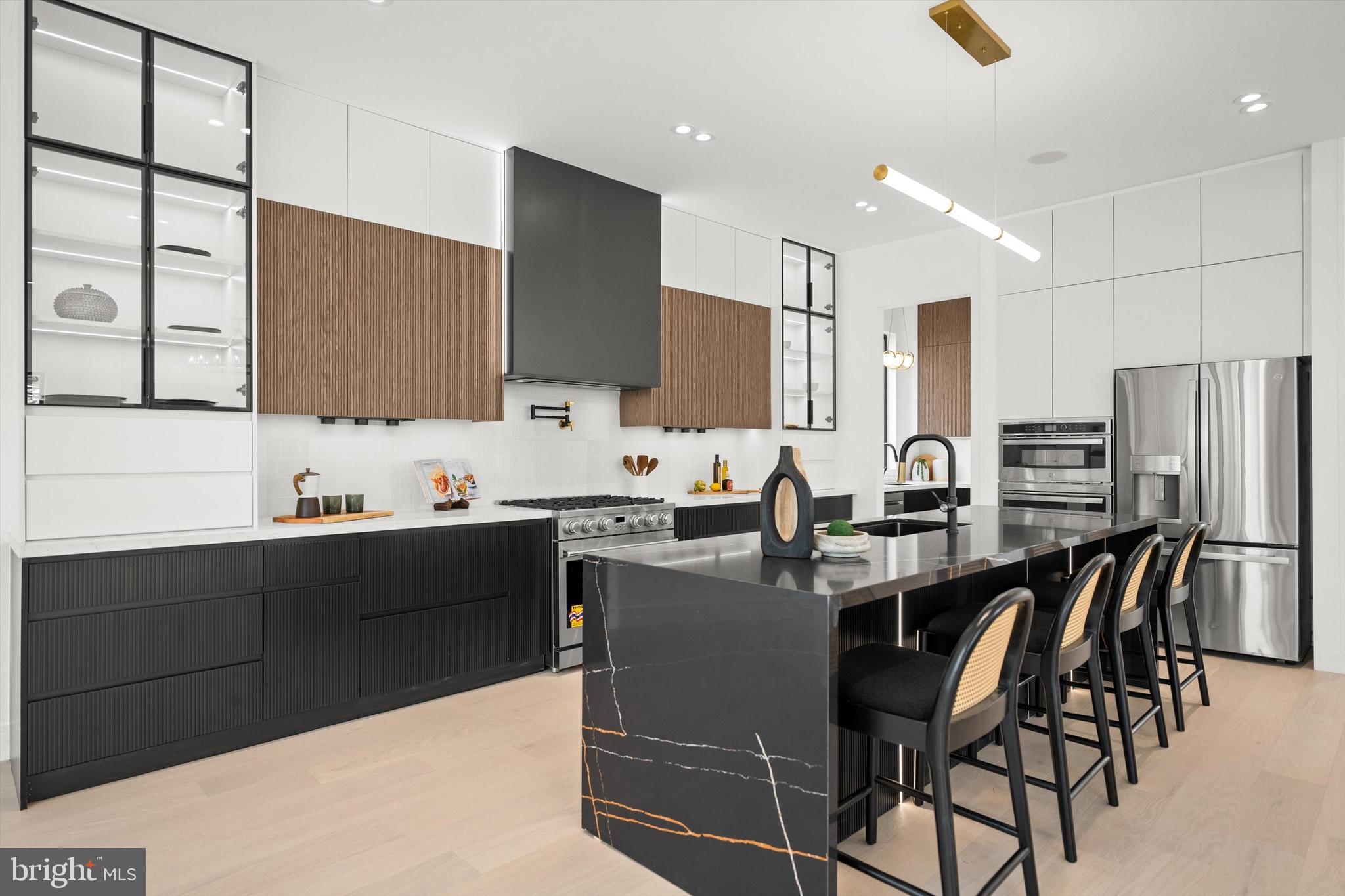 WEST LAWN - Residential