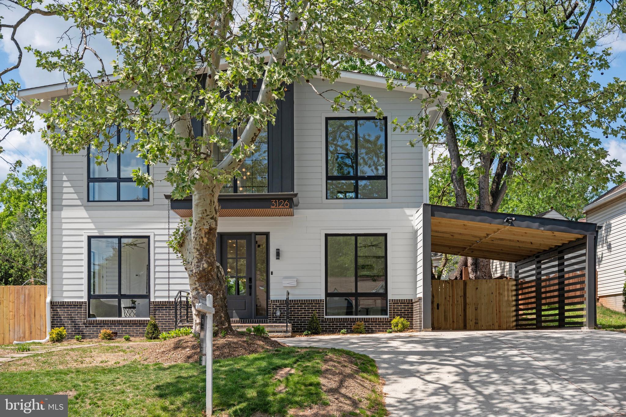 WEST LAWN - Residential