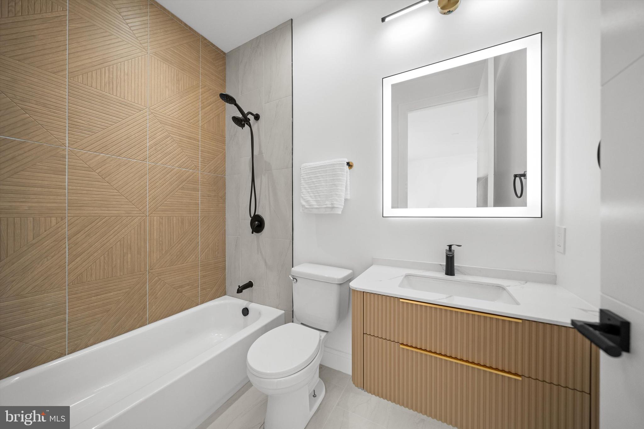 WEST LAWN - Residential