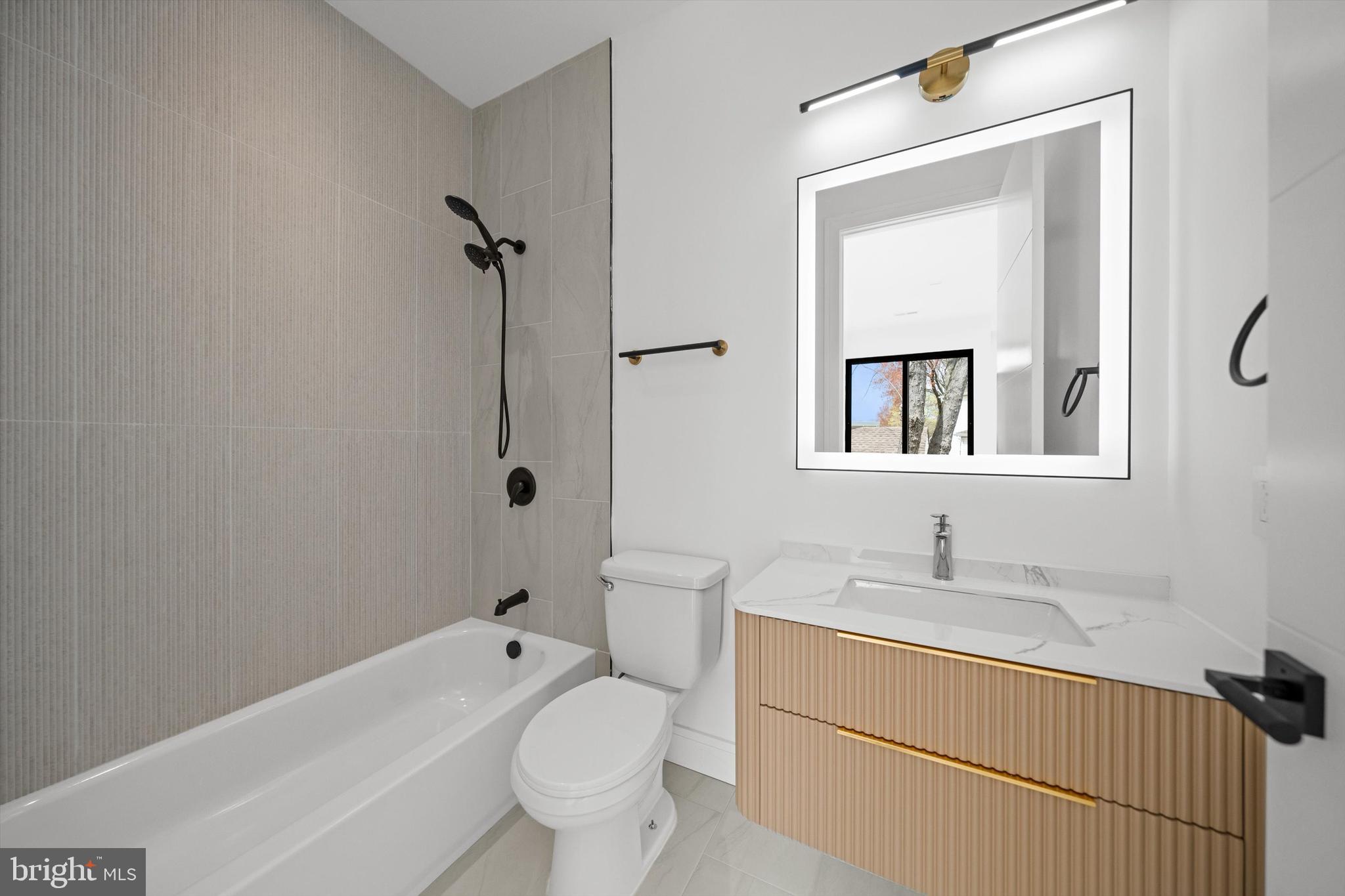 WEST LAWN - Residential