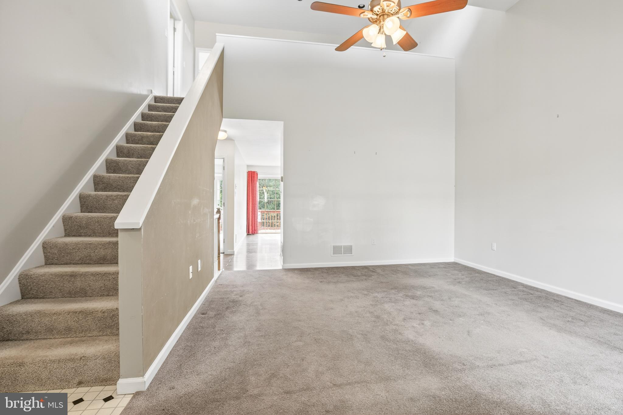 501 MEADOWLARK LANE