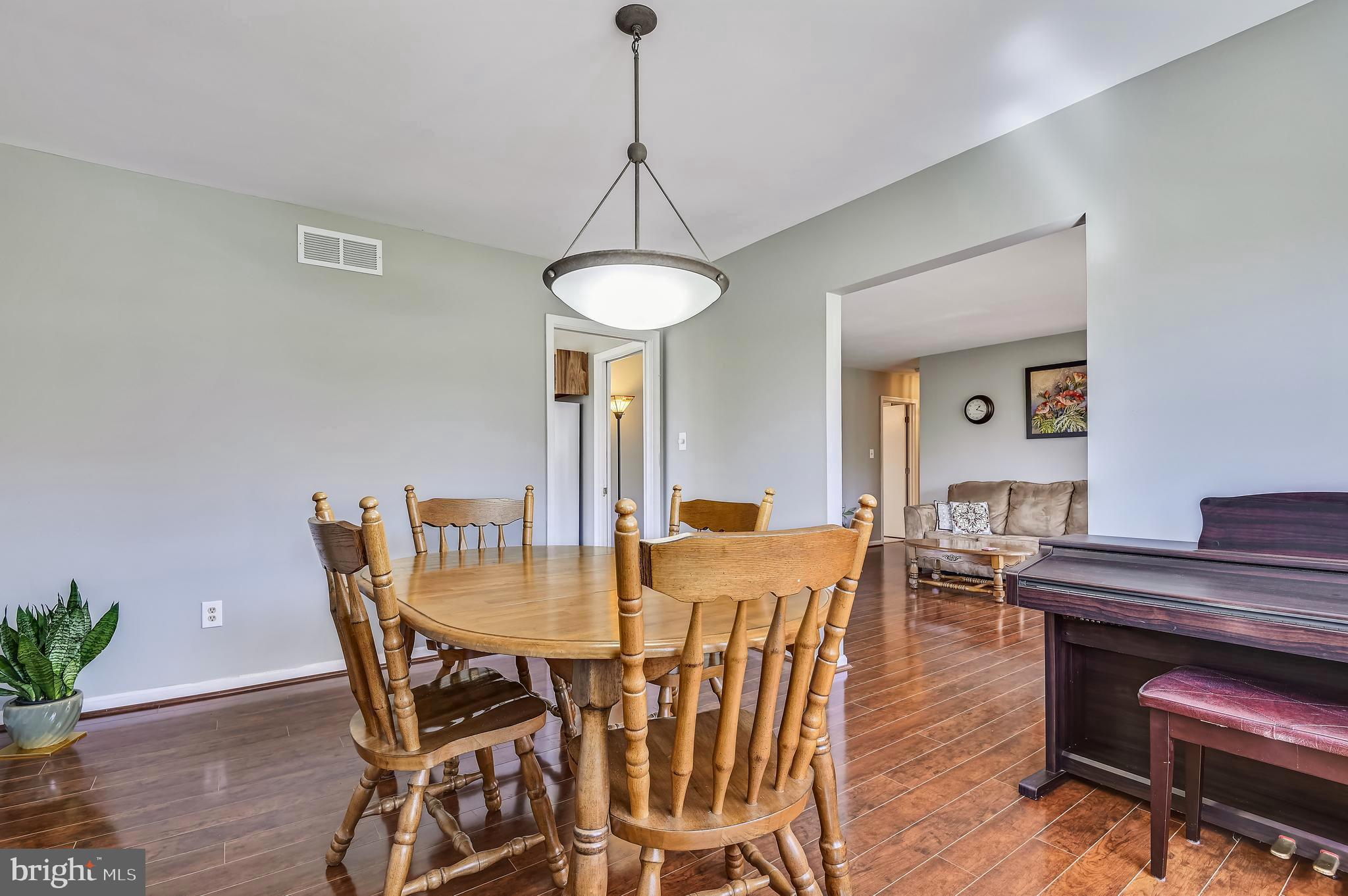 DEVERE ESTATES - Residential