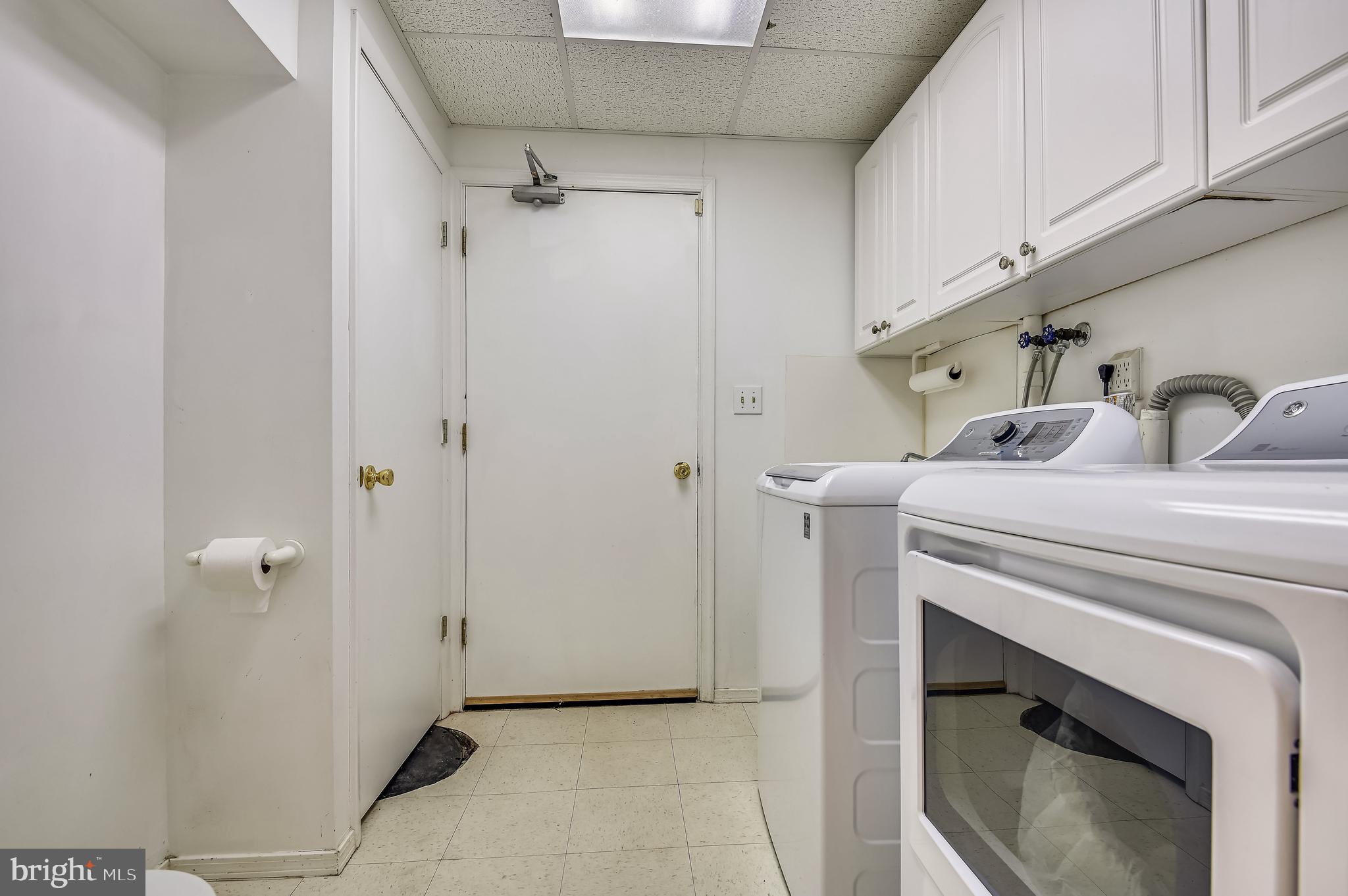 DEVERE ESTATES - Residential