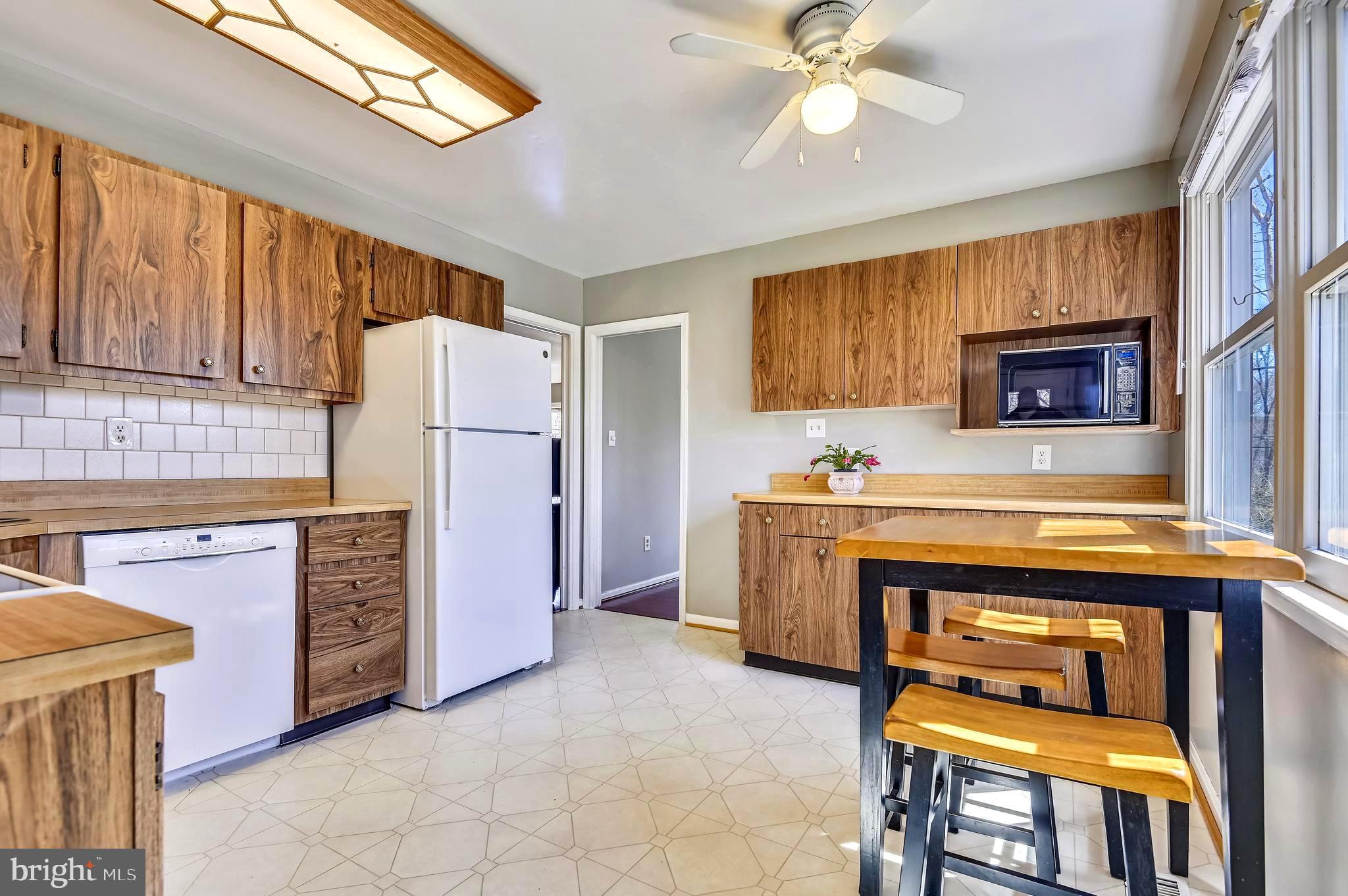 DEVERE ESTATES - Residential