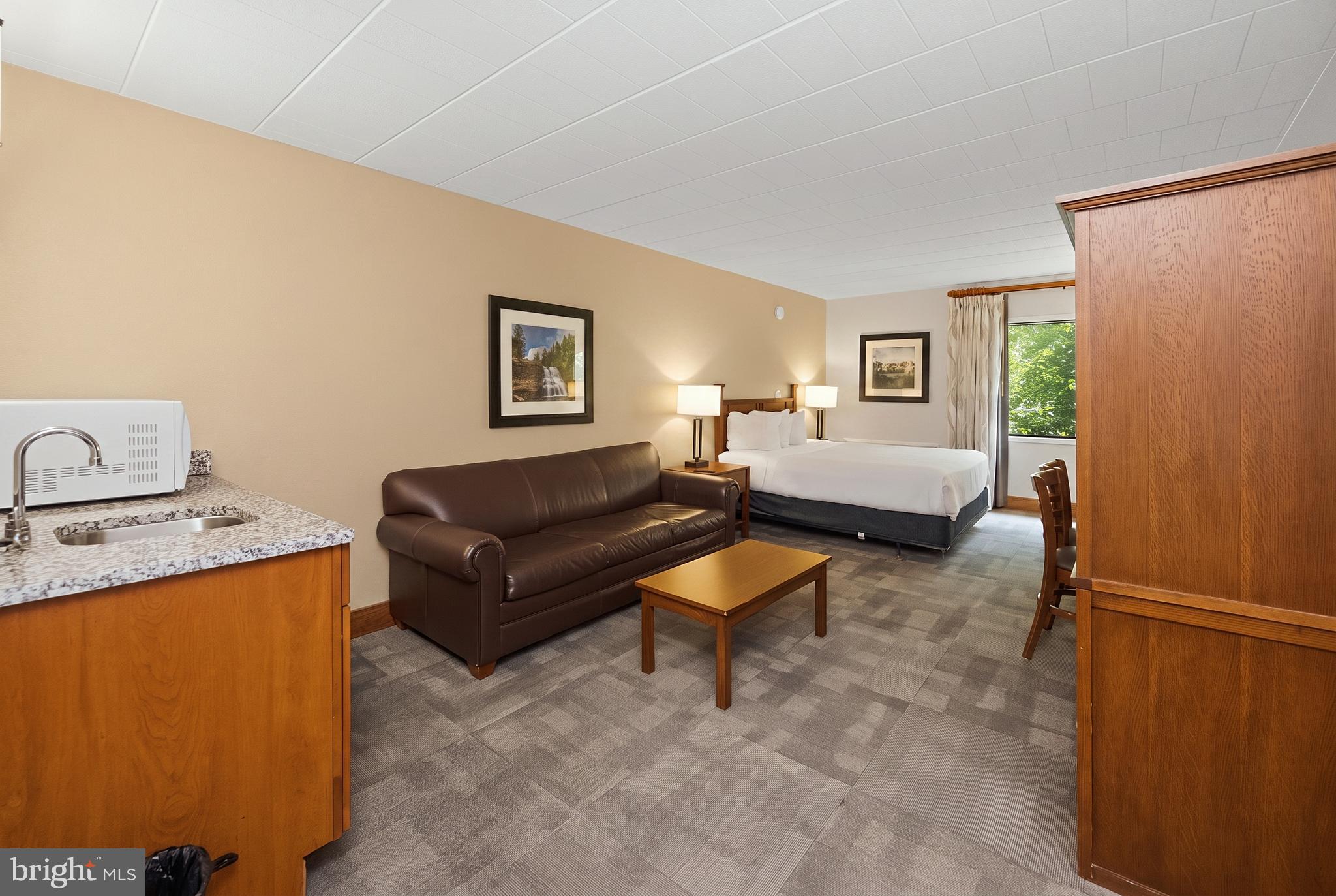 290 MARSH HILL ROAD 222A