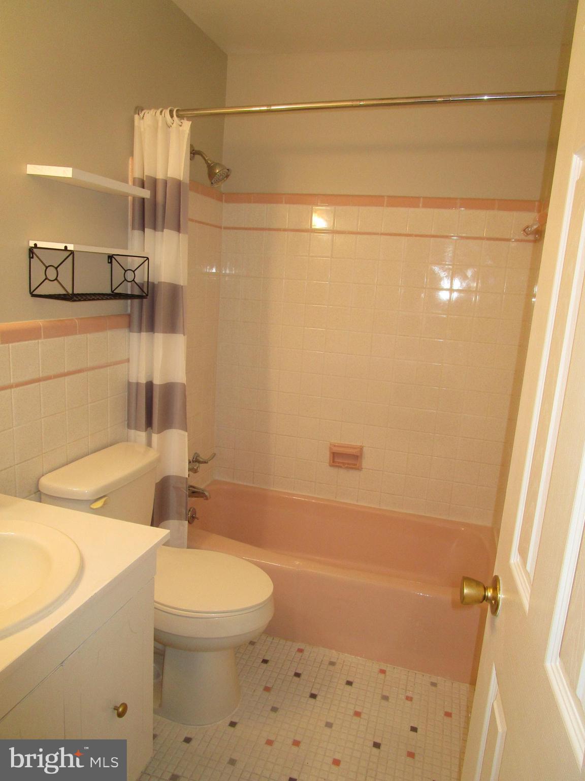 WOODBERRY FOREST - Residential Lease