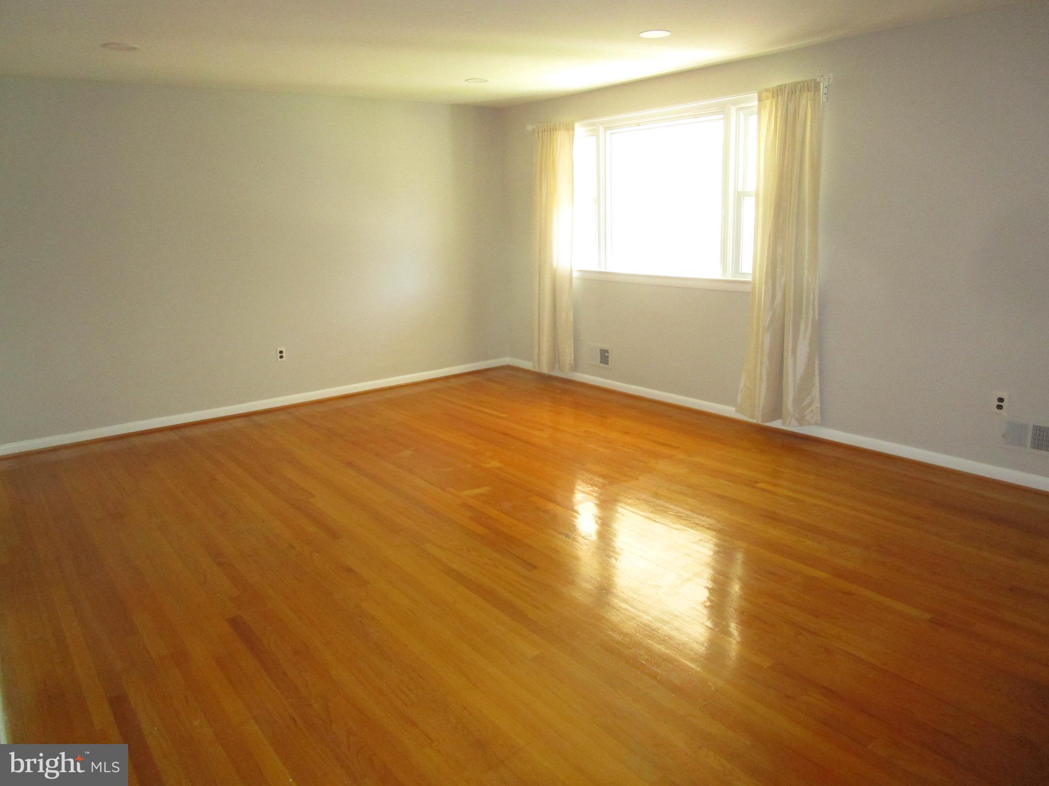 WOODBERRY FOREST - Residential Lease