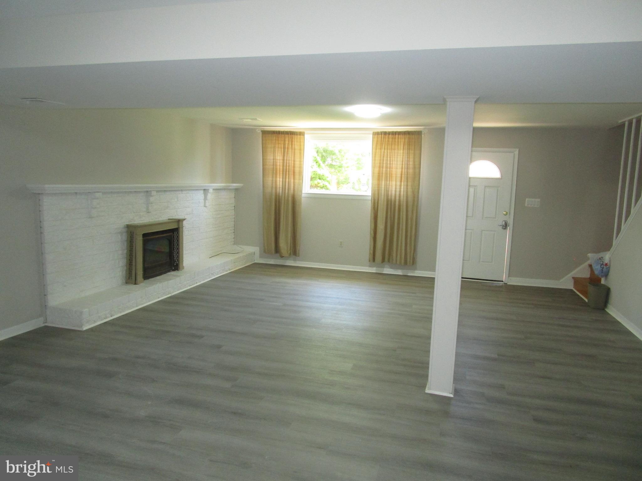 WOODBERRY FOREST - Residential Lease