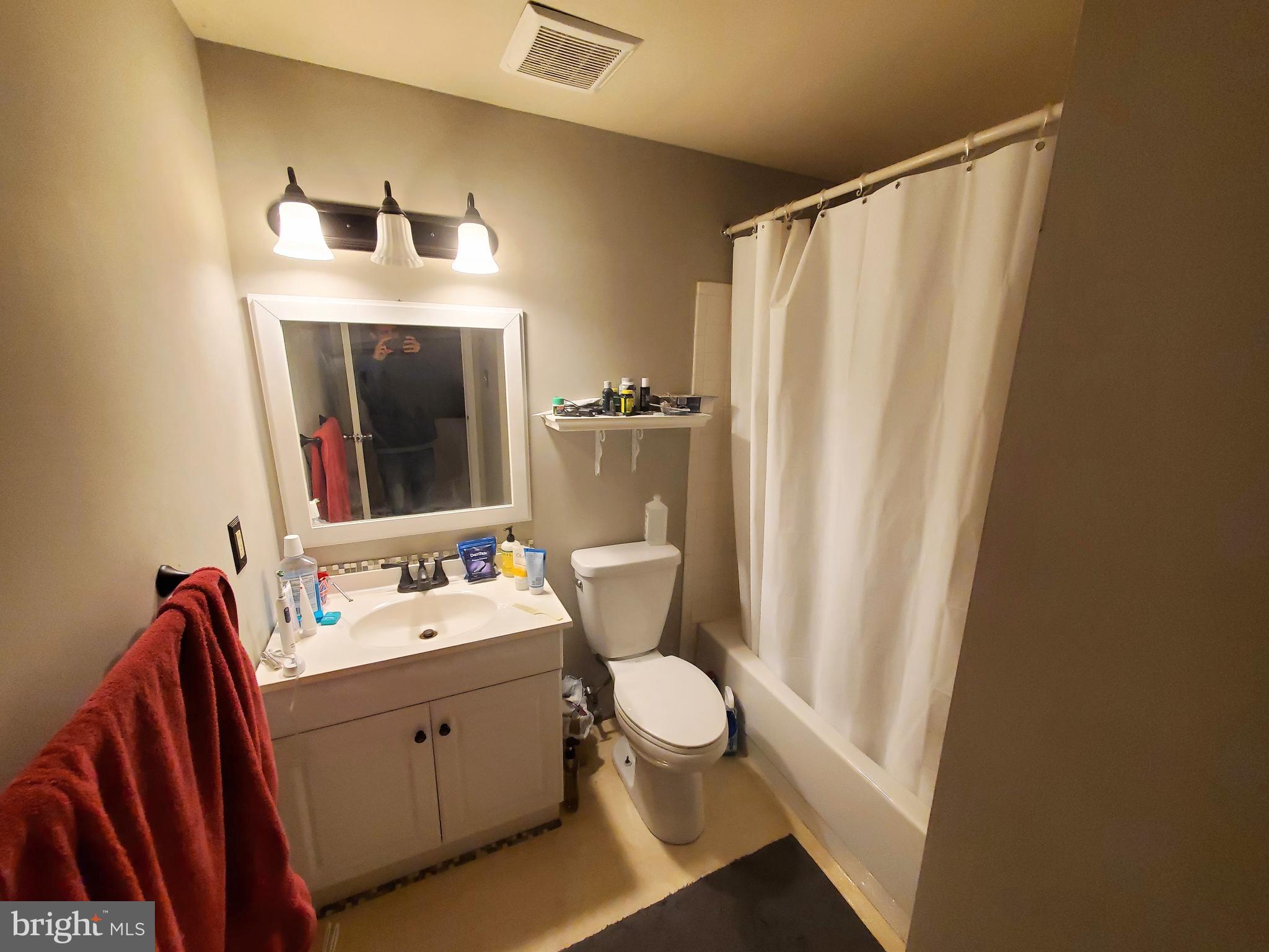 VILLAGE OF OWEN BROWN - Residential