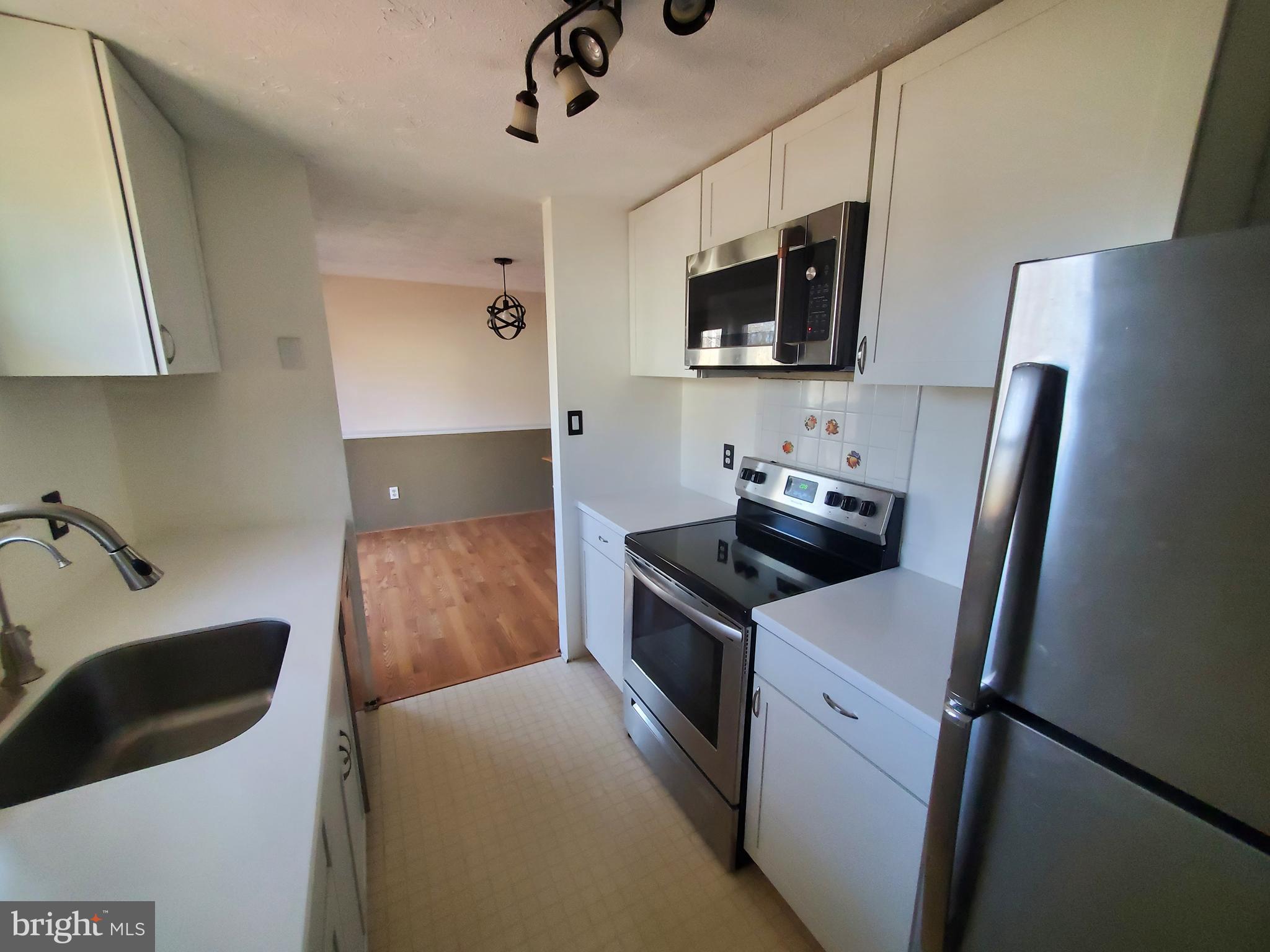 VILLAGE OF OWEN BROWN - Residential