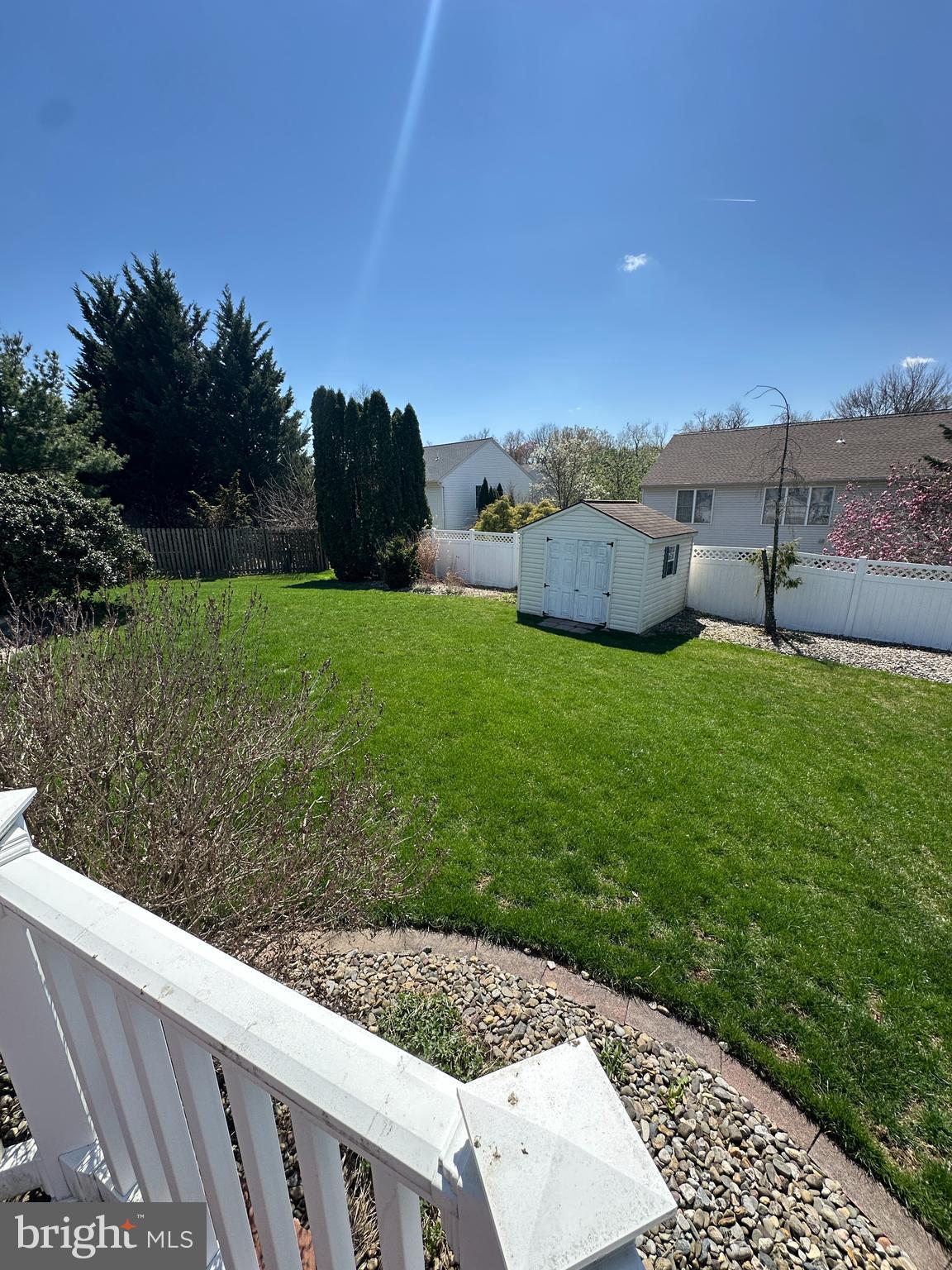 LOGANS RUN - Residential