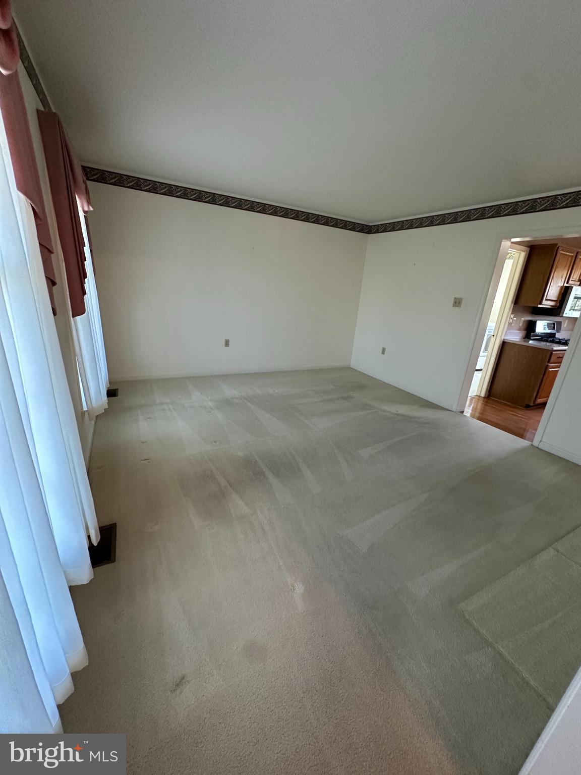 LOGANS RUN - Residential