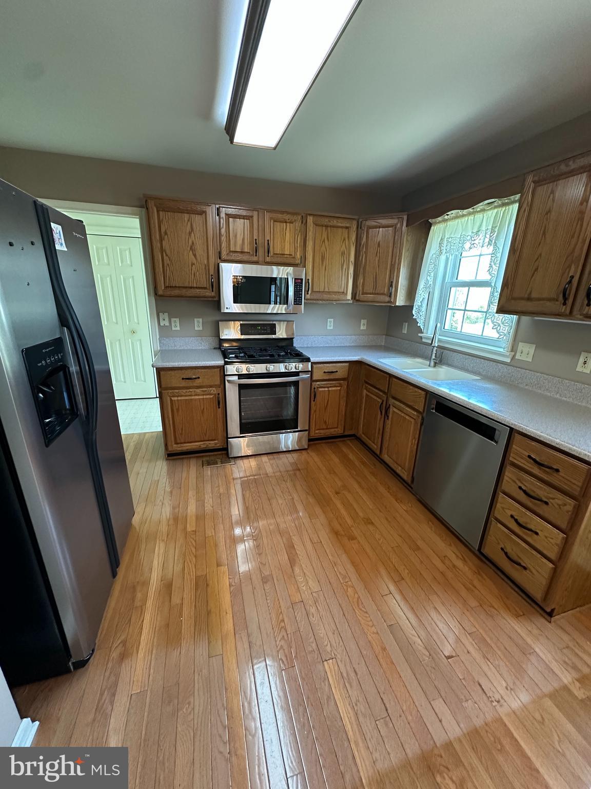 LOGANS RUN - Residential