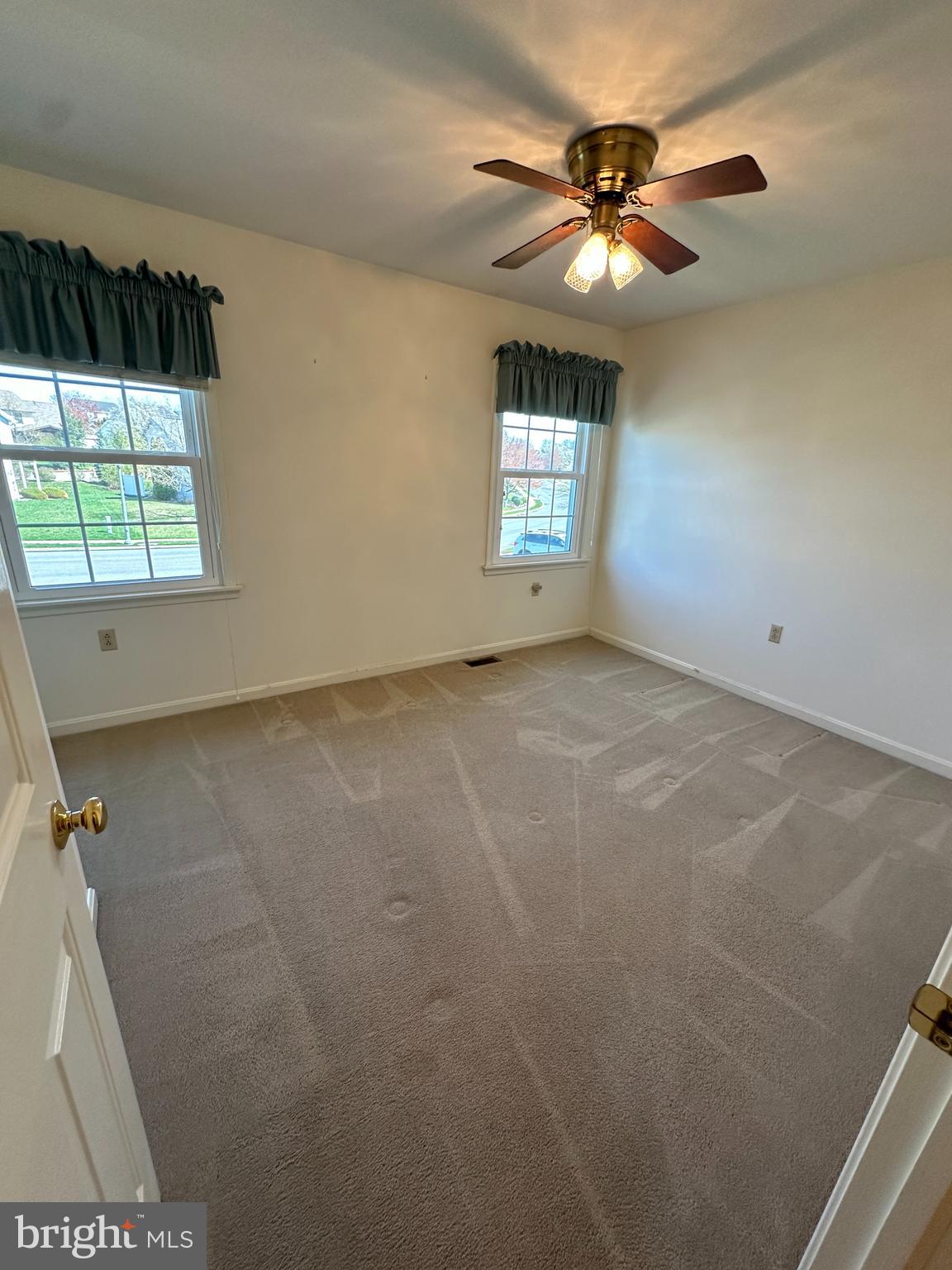 LOGANS RUN - Residential