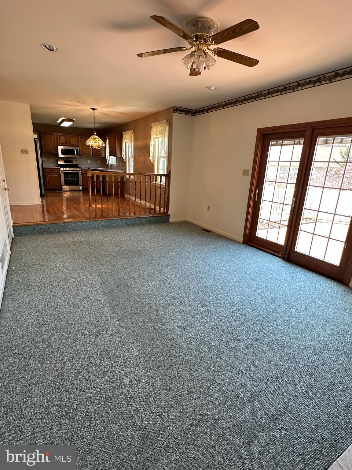 LOGANS RUN - Residential