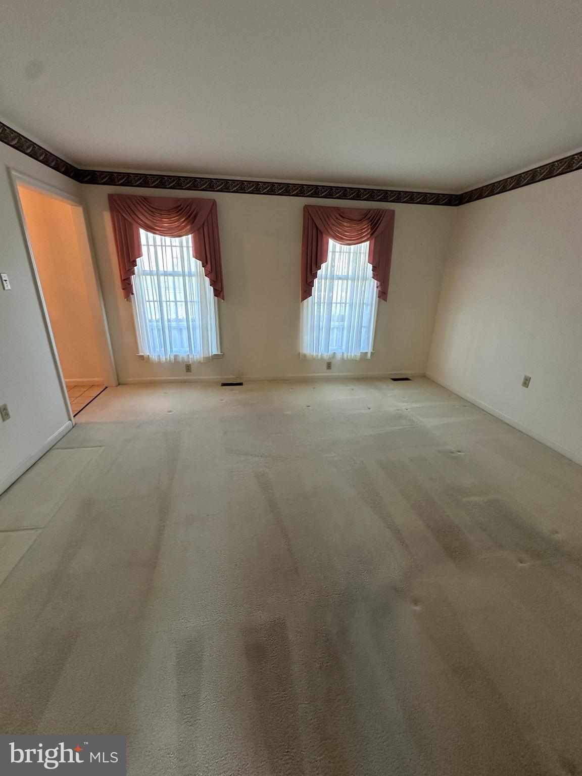 LOGANS RUN - Residential