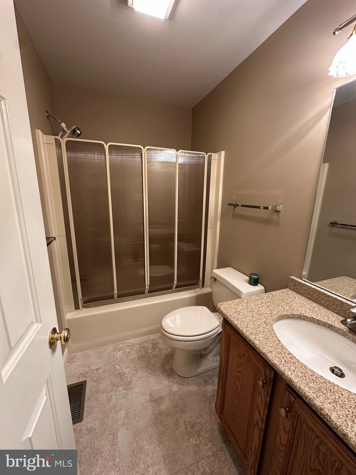 LOGANS RUN - Residential