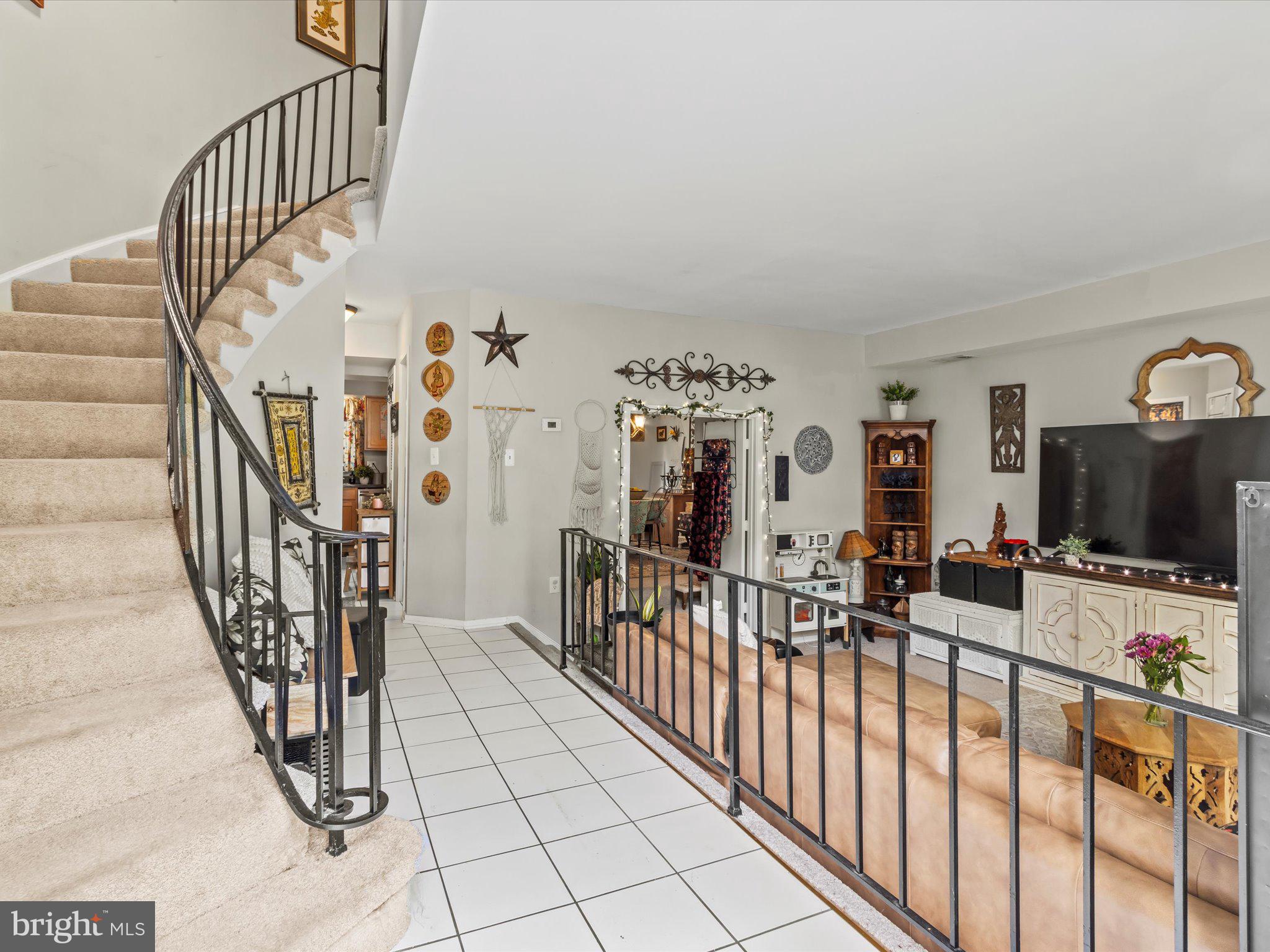 10369 MAYWIND COURT