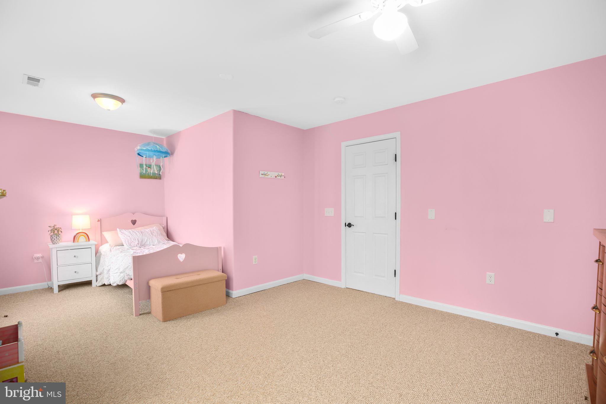 KINGS LEIGH ESTATES - Residential