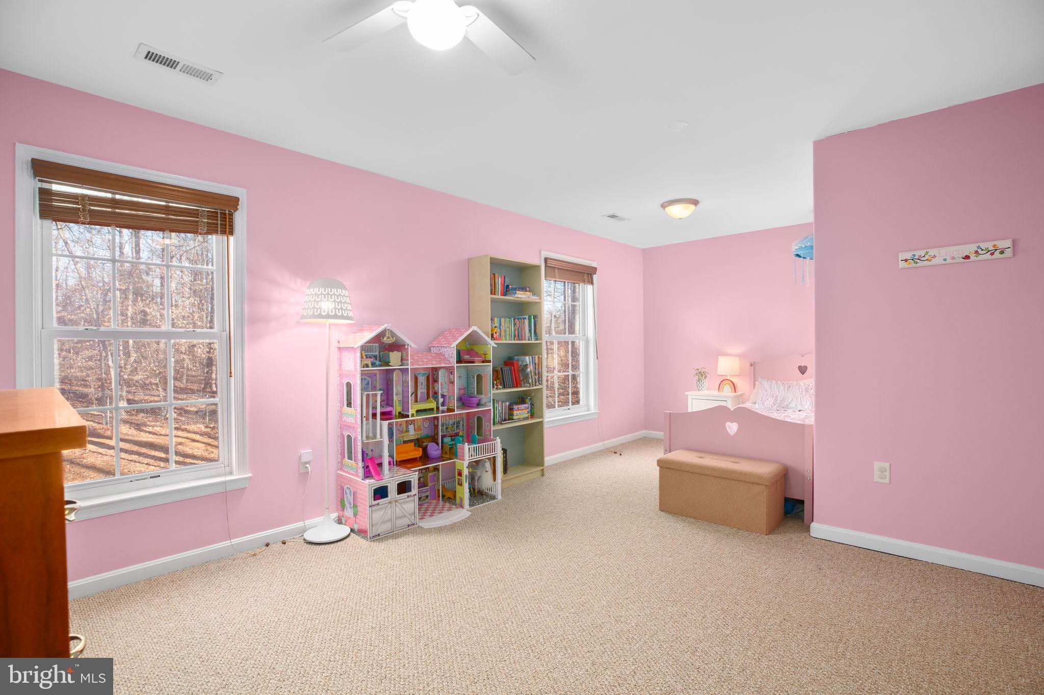 KINGS LEIGH ESTATES - Residential