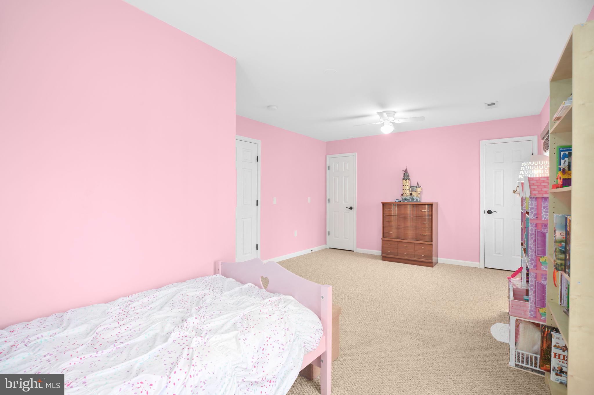 KINGS LEIGH ESTATES - Residential