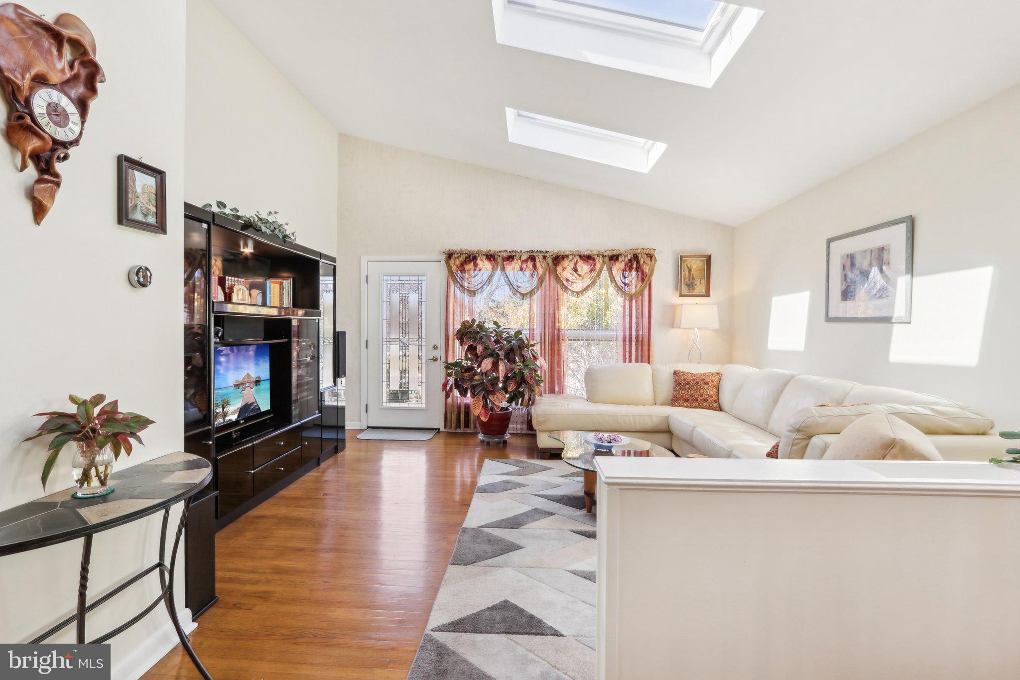 KING OF PRUSSIA - Residential