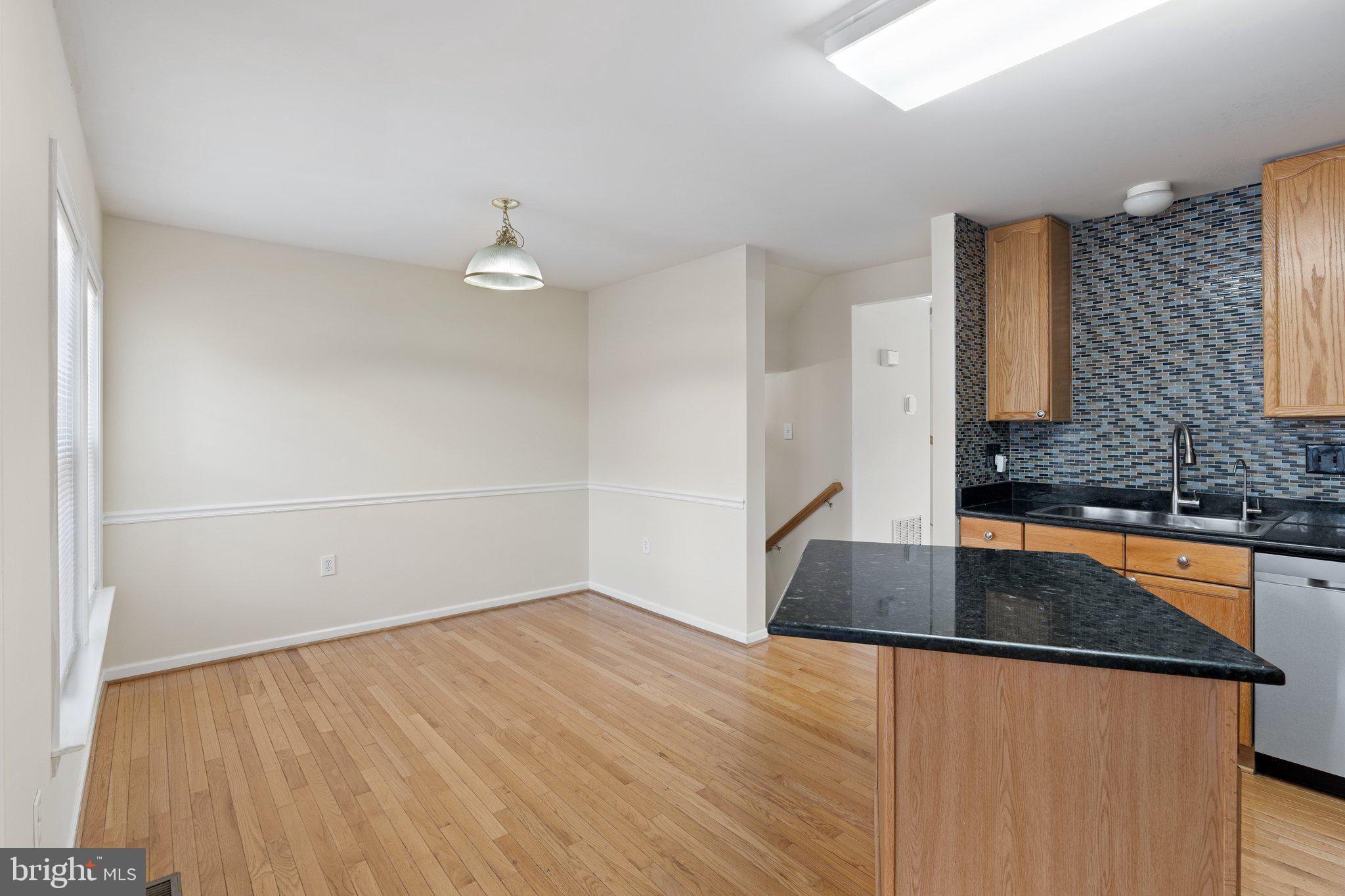 COUNTY GREEN - Residential