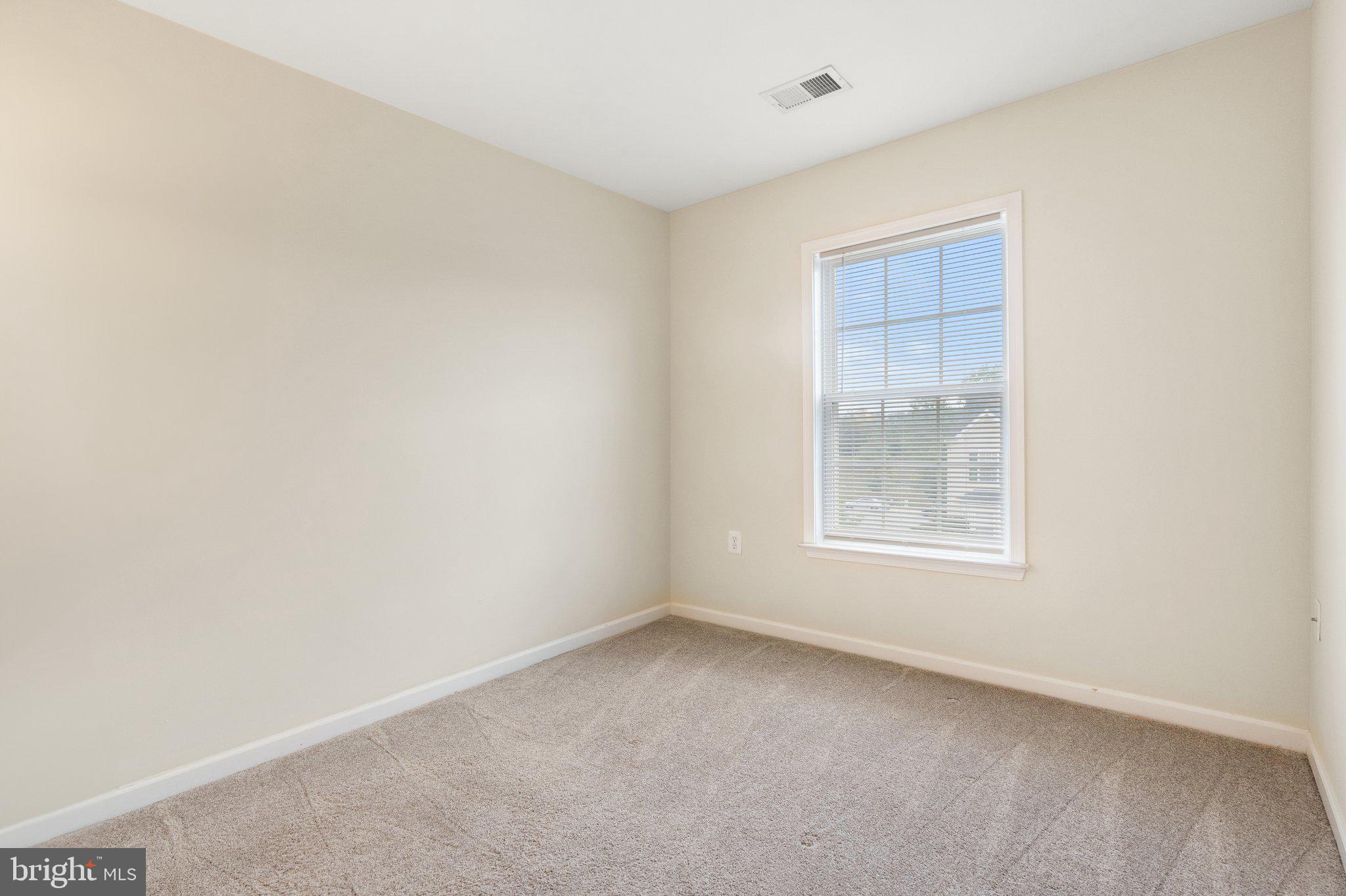 COUNTY GREEN - Residential