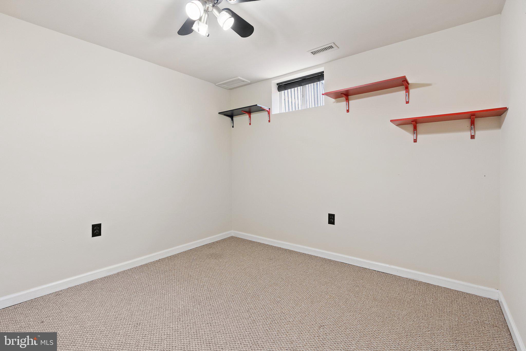 COUNTY GREEN - Residential