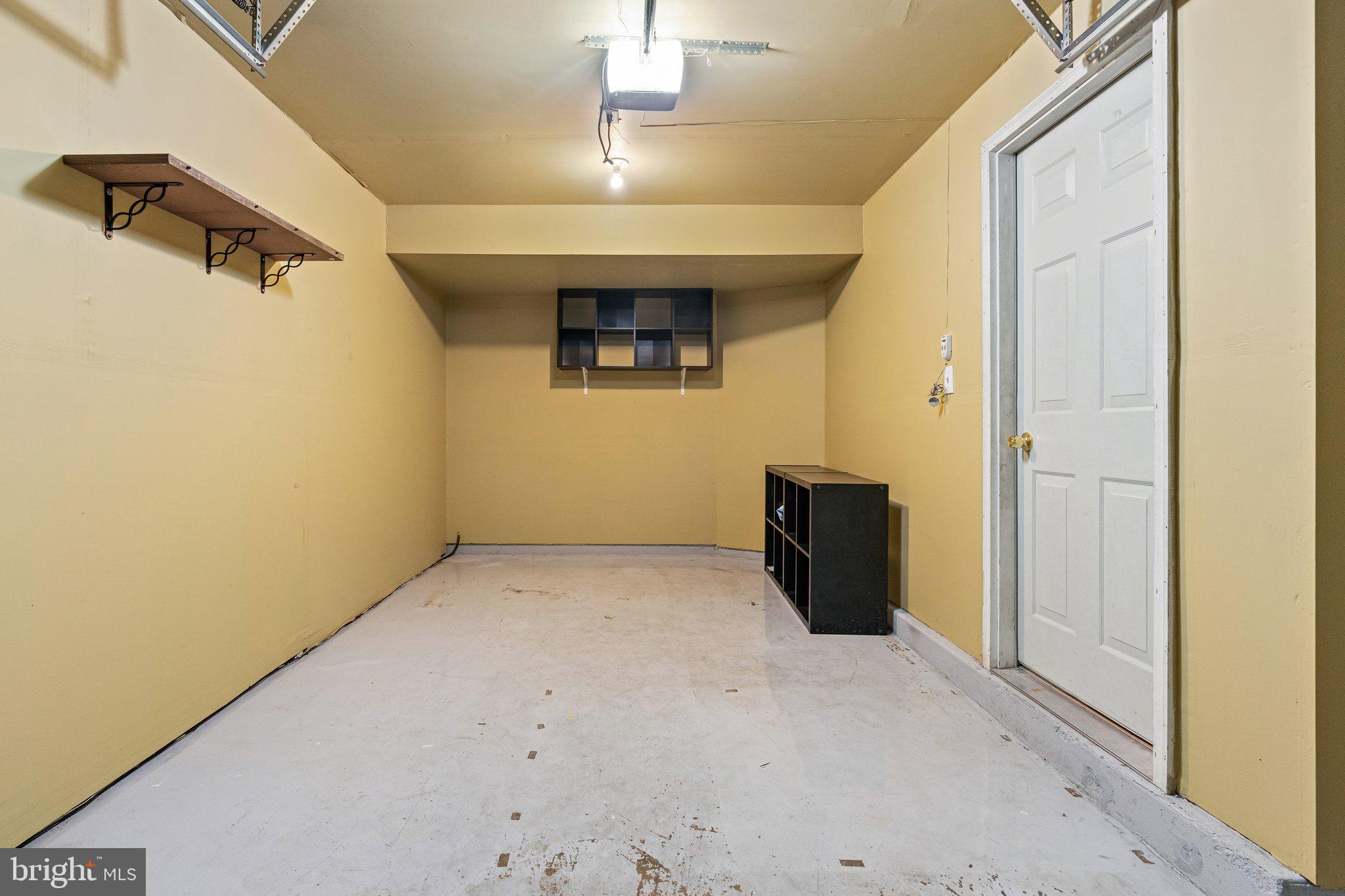 COUNTY GREEN - Residential