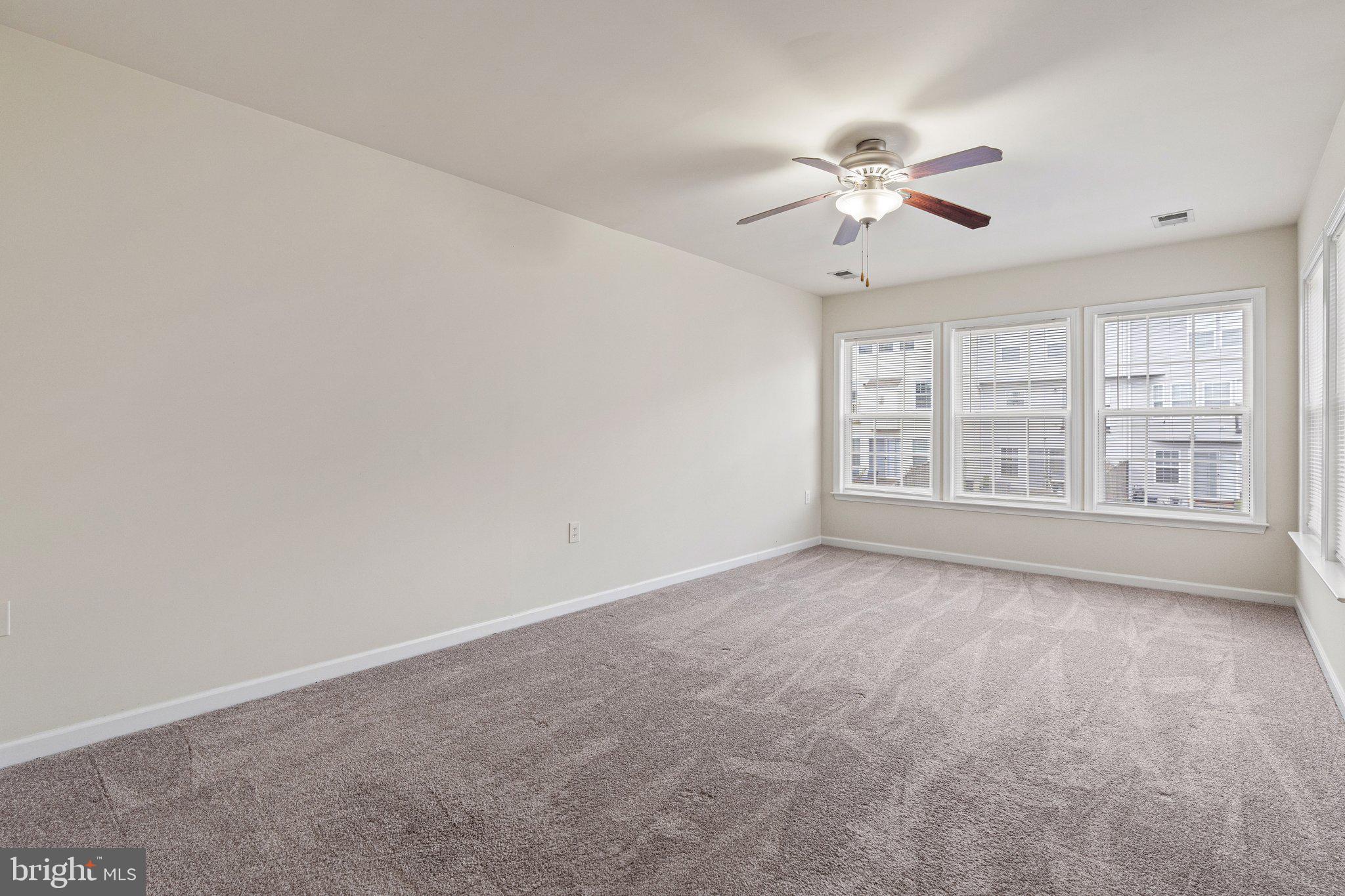 COUNTY GREEN - Residential