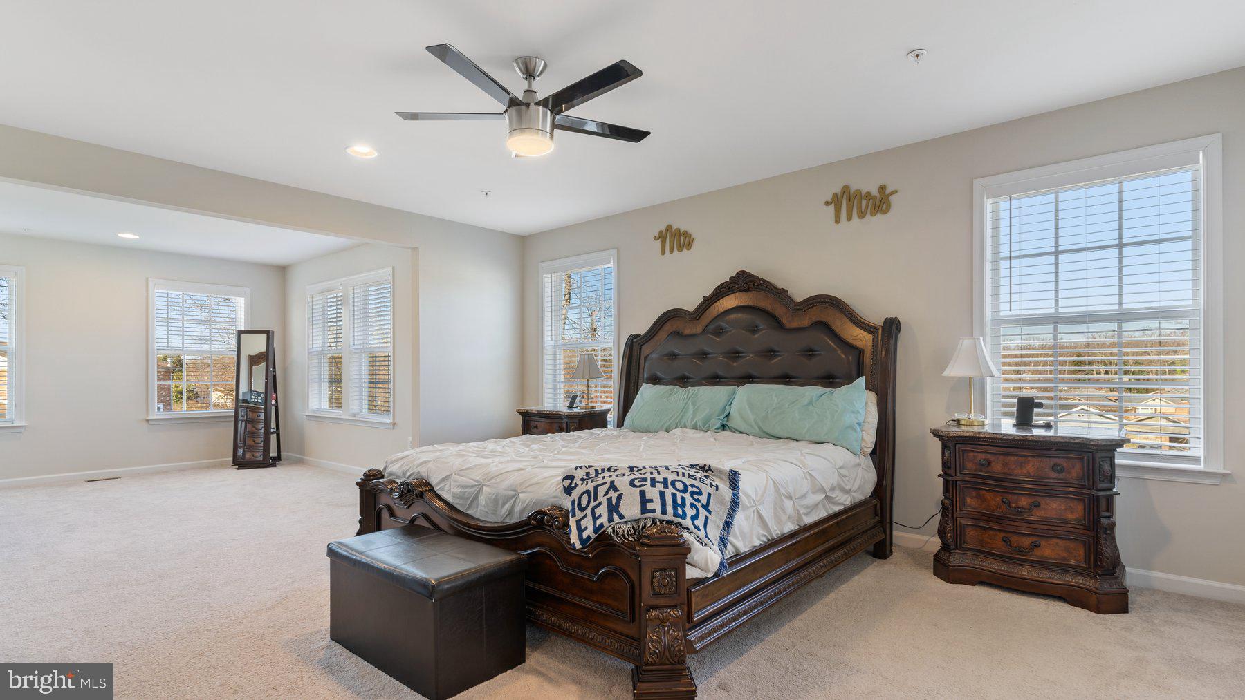 TANTALLON SQUARE - Residential