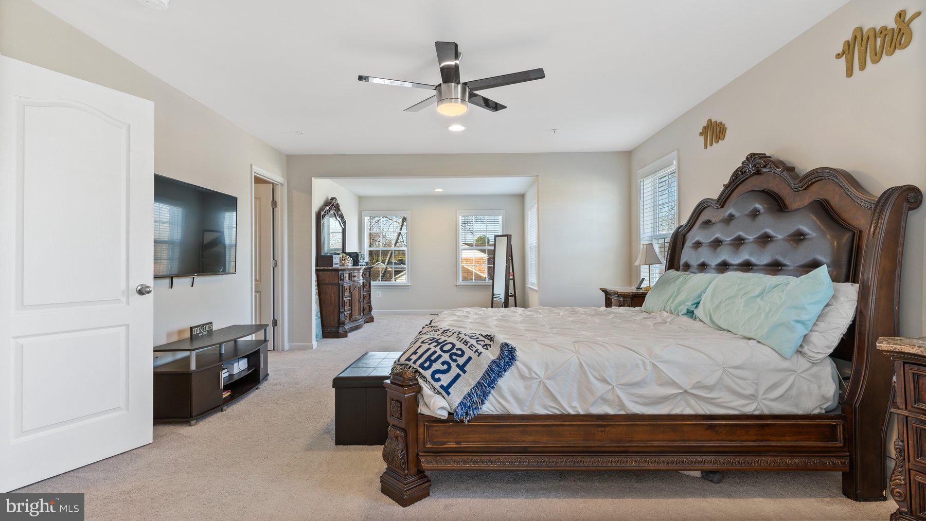 TANTALLON SQUARE - Residential