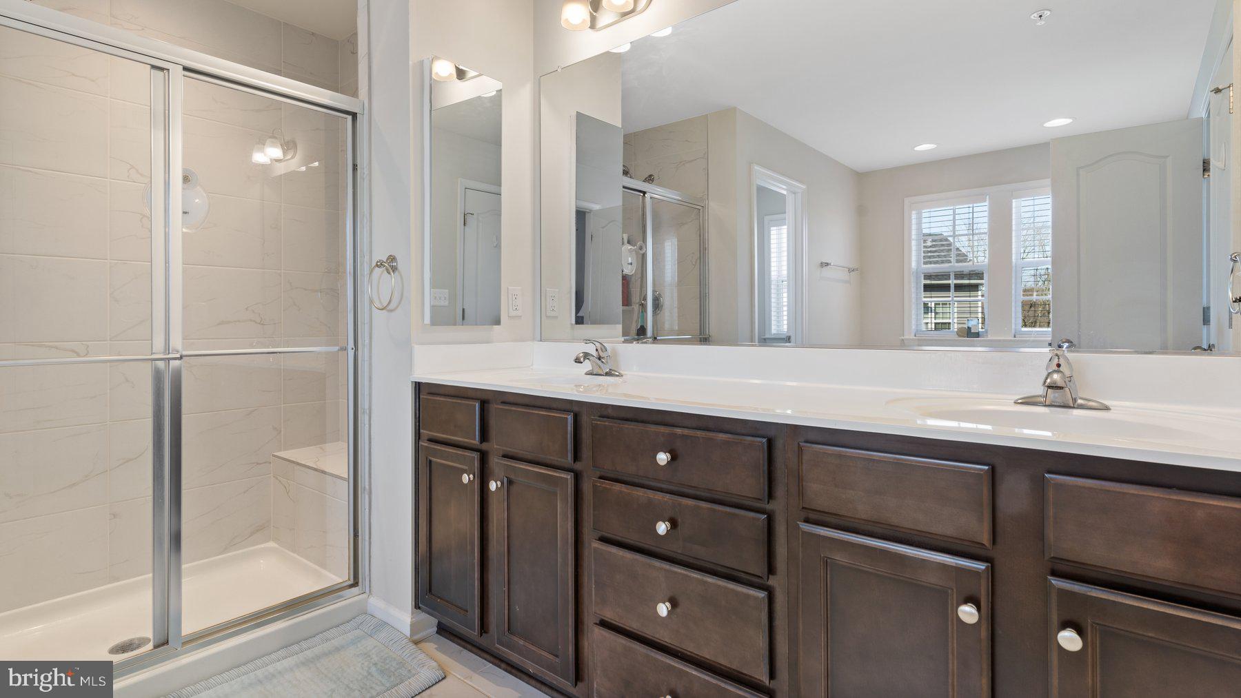 TANTALLON SQUARE - Residential