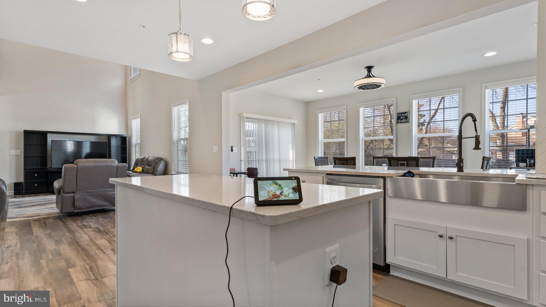 TANTALLON SQUARE - Residential