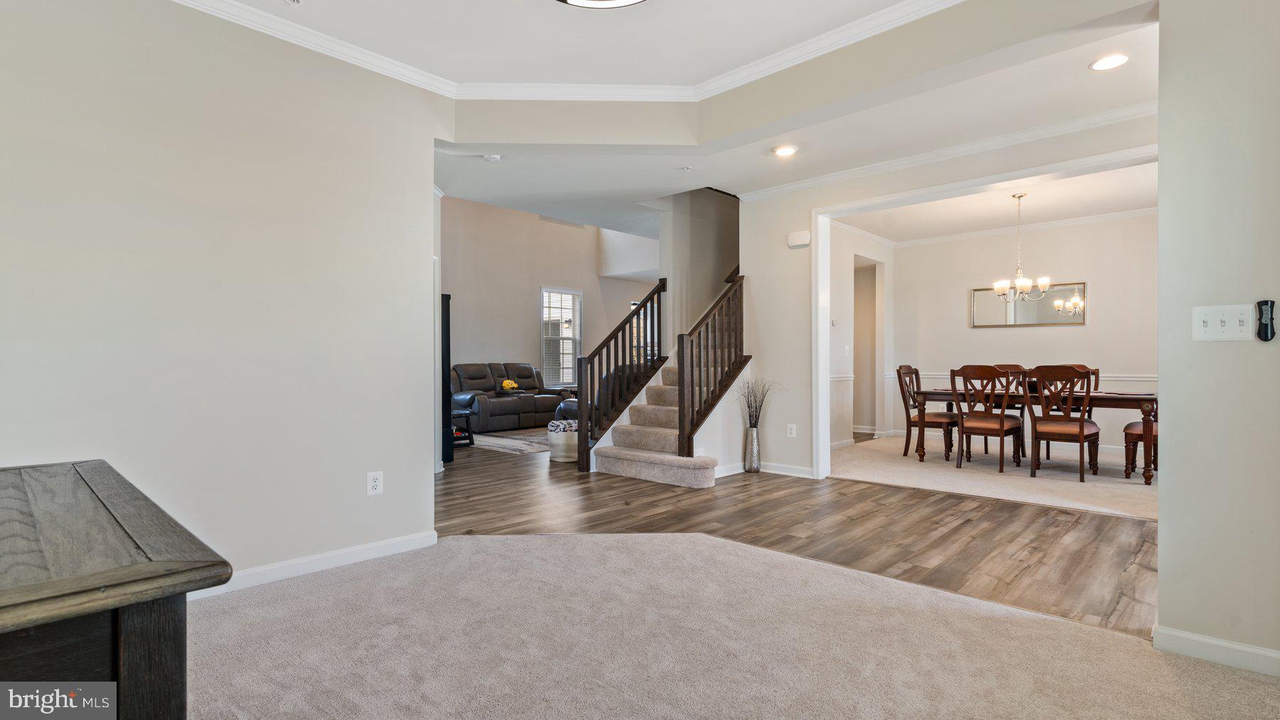 TANTALLON SQUARE - Residential