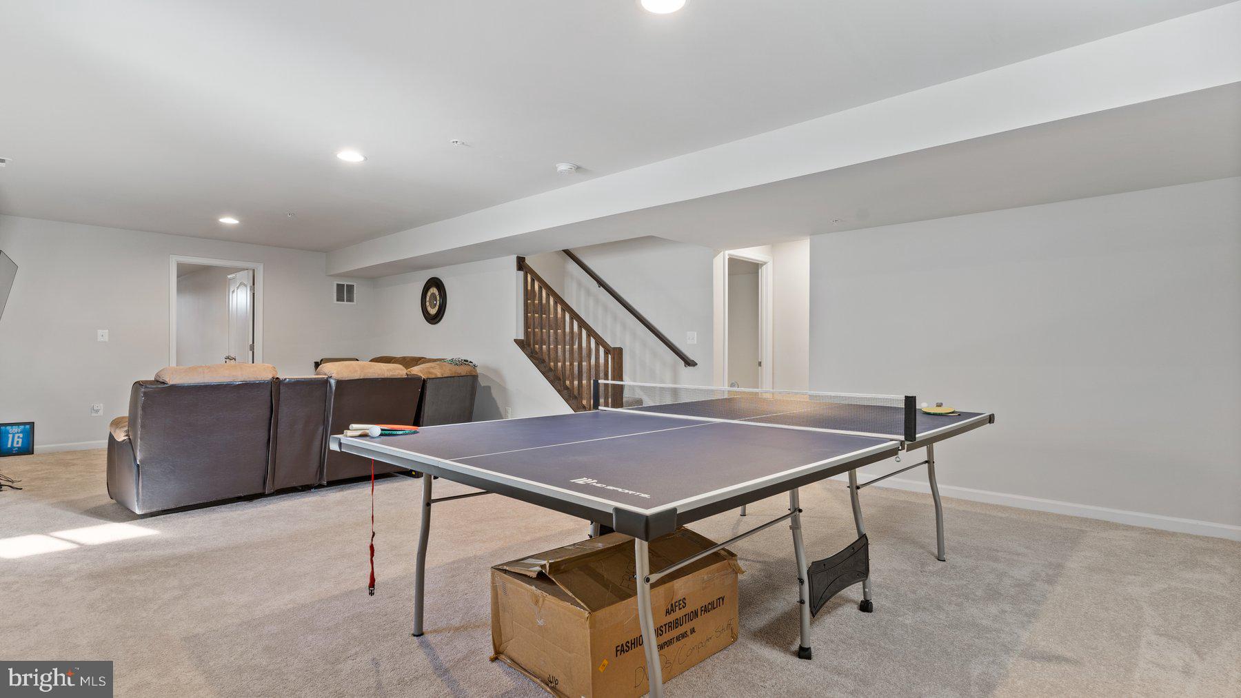 TANTALLON SQUARE - Residential