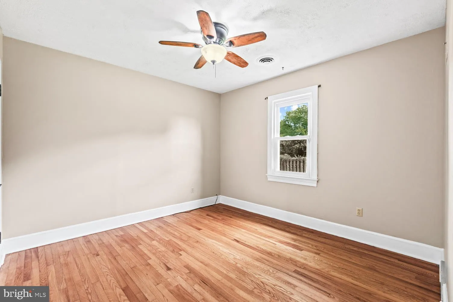 Colonial Beach, Virginia 22443, United States, 3 Bedrooms Bedrooms, ,2 BathroomsBathrooms,Residential,Coming Soon,174281