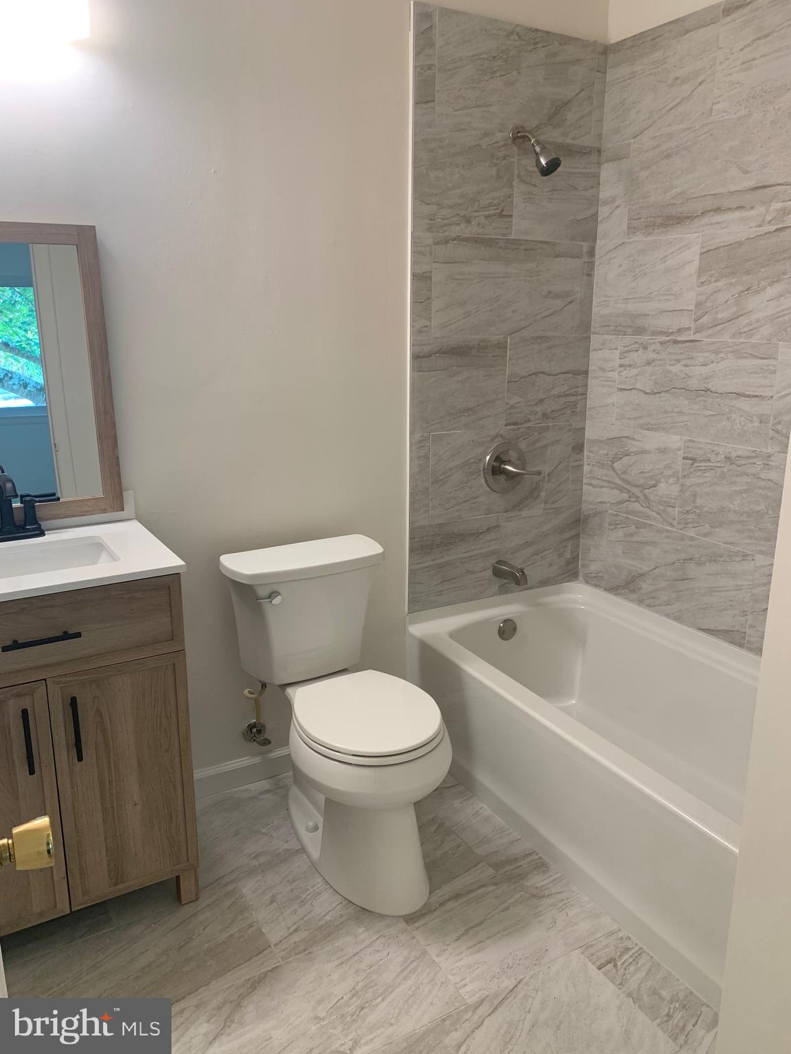 THUNDER HILL - Residential Lease